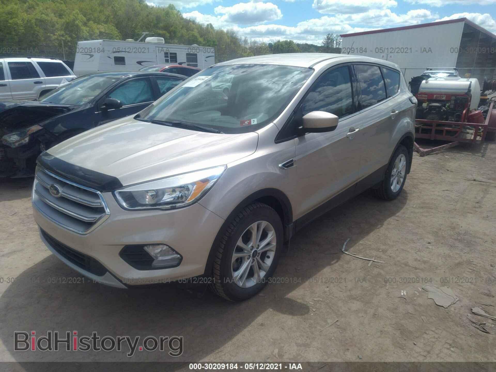 2017 FORD ESCAPE - VIN: 1FMCU9GDXHUC73896 - Фото 2