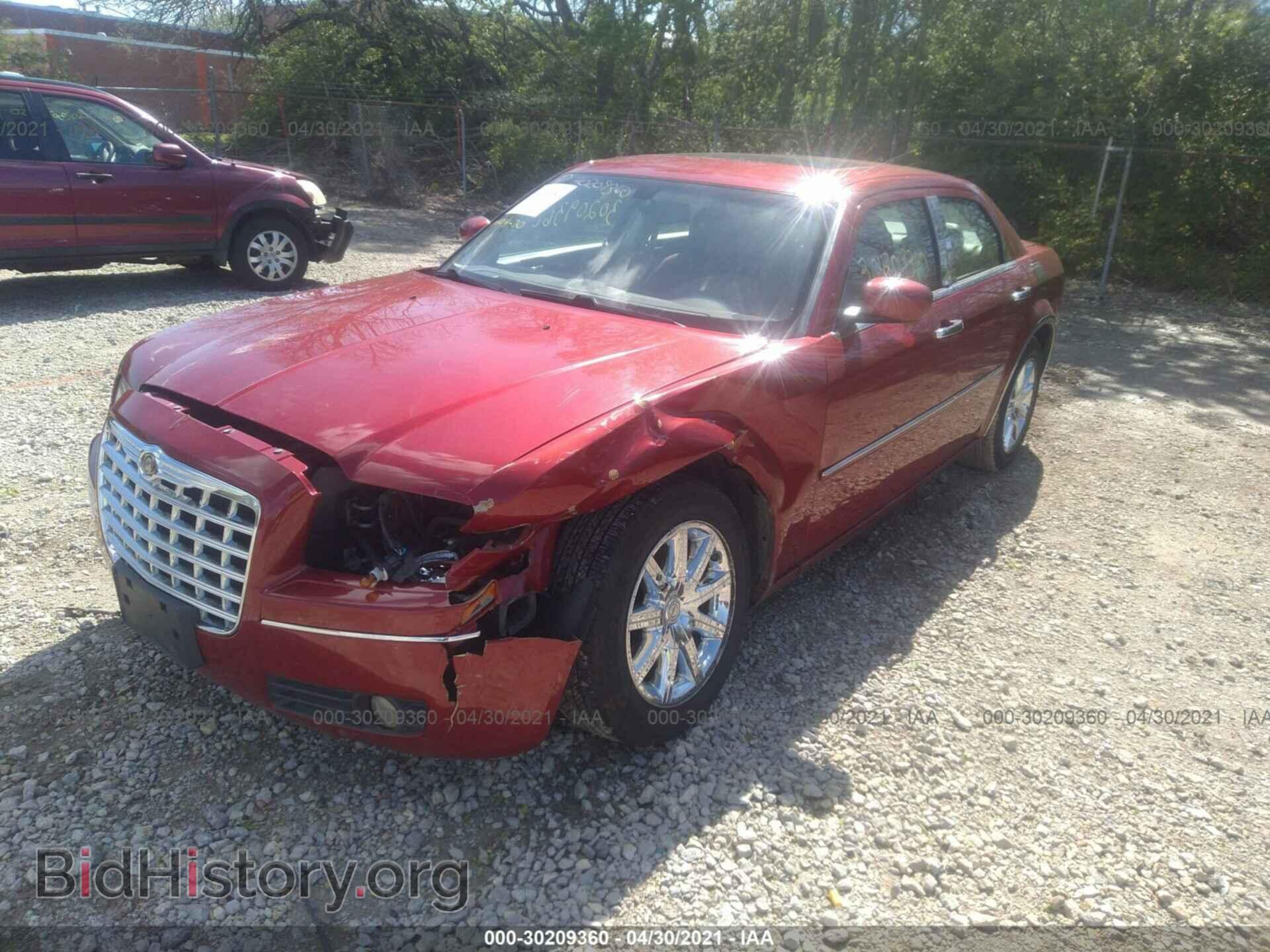 2009 CHRYSLER 300 - VIN: 2C3LA53V79H513600 - Фото 2
