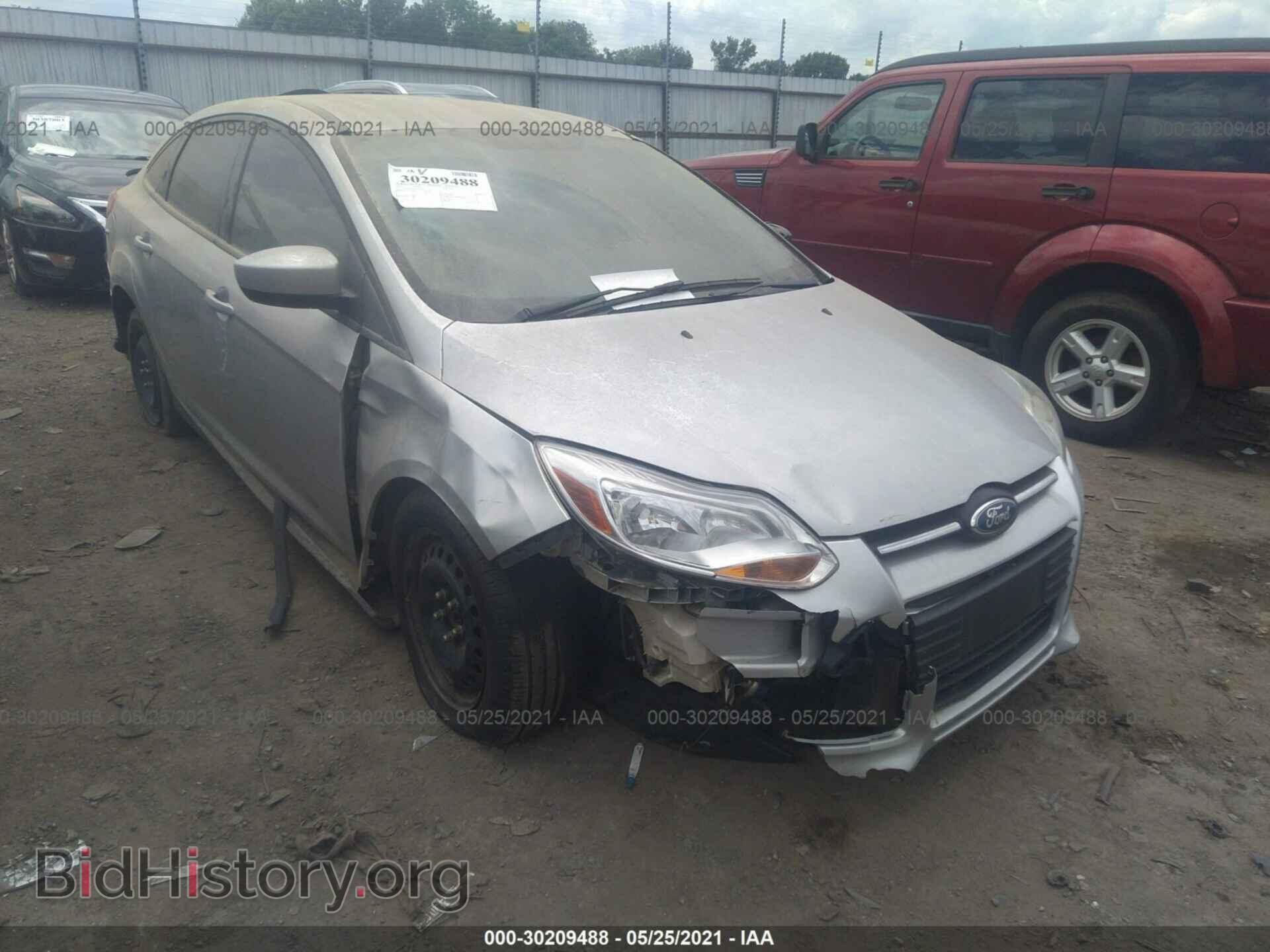 Photo 1FAHP3F22CL187954 - FORD FOCUS 2012