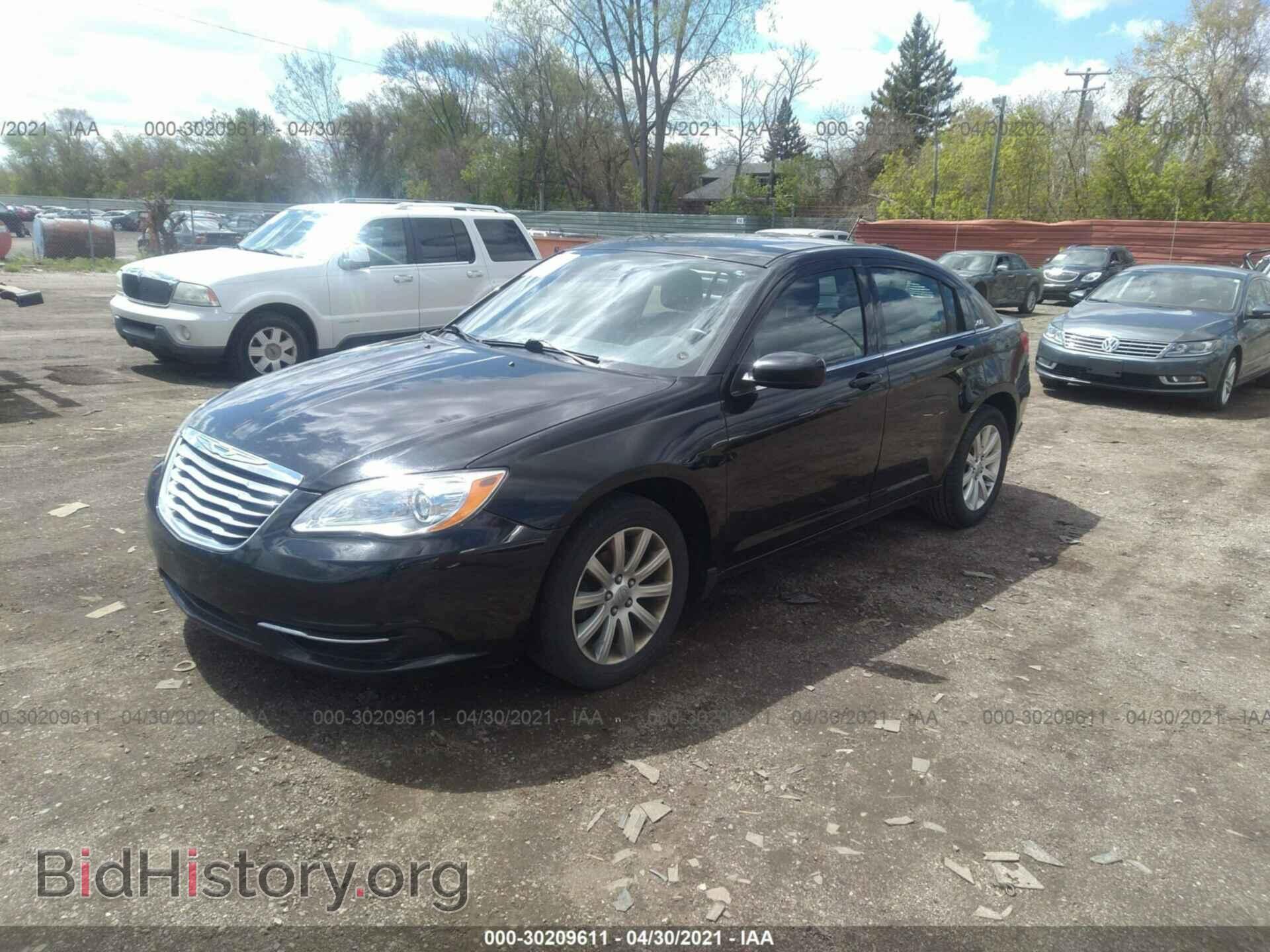 2012 CHRYSLER 200 - VIN: 1C3CCBBB7CN175954 - Фото 2