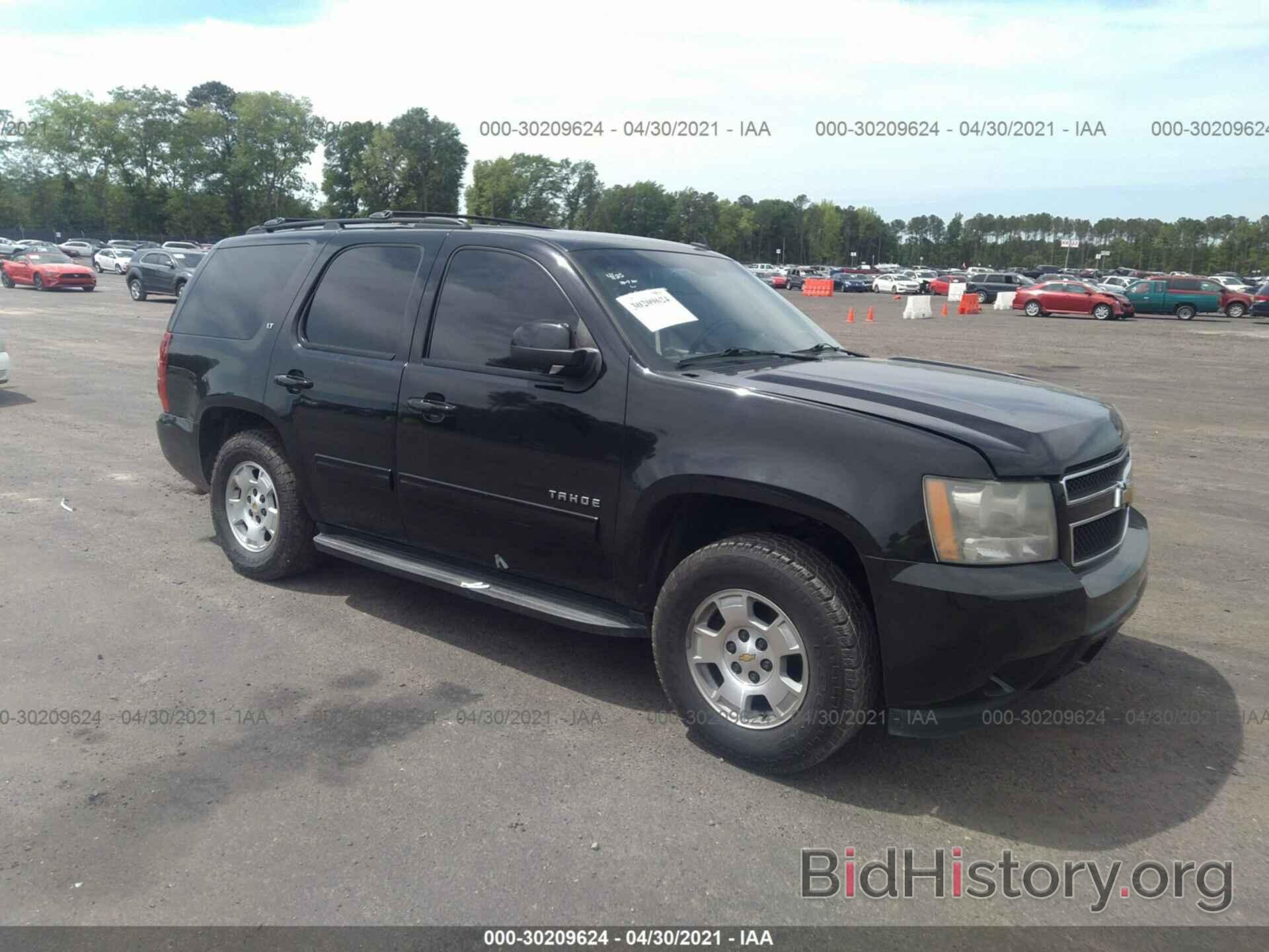 Photo 1GNMCBE32AR120913 - CHEVROLET TAHOE 2010