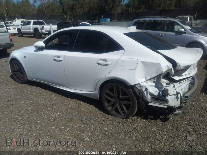 2019 Lexus IS (VIN JTHBA1D26K5092047) — фото 3 из 11