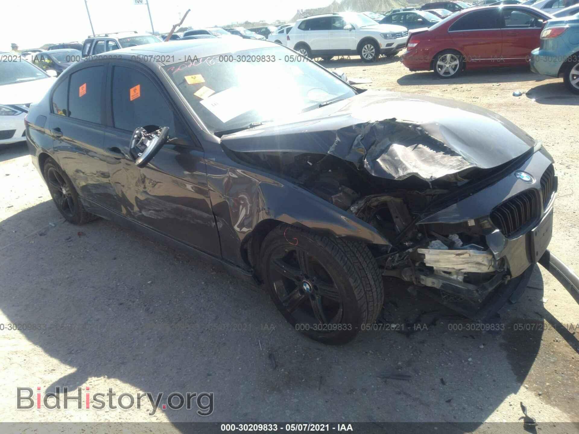 Photo WBA3A5C55CF348020 - BMW 3 SERIES 2012