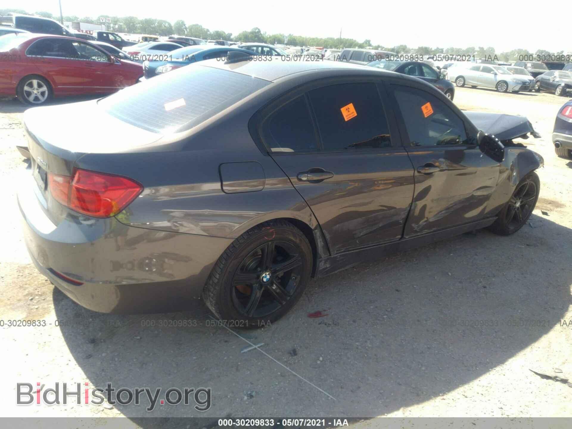 2012 BMW 3 SERIES - VIN: WBA3A5C55CF348020 - Фото 4