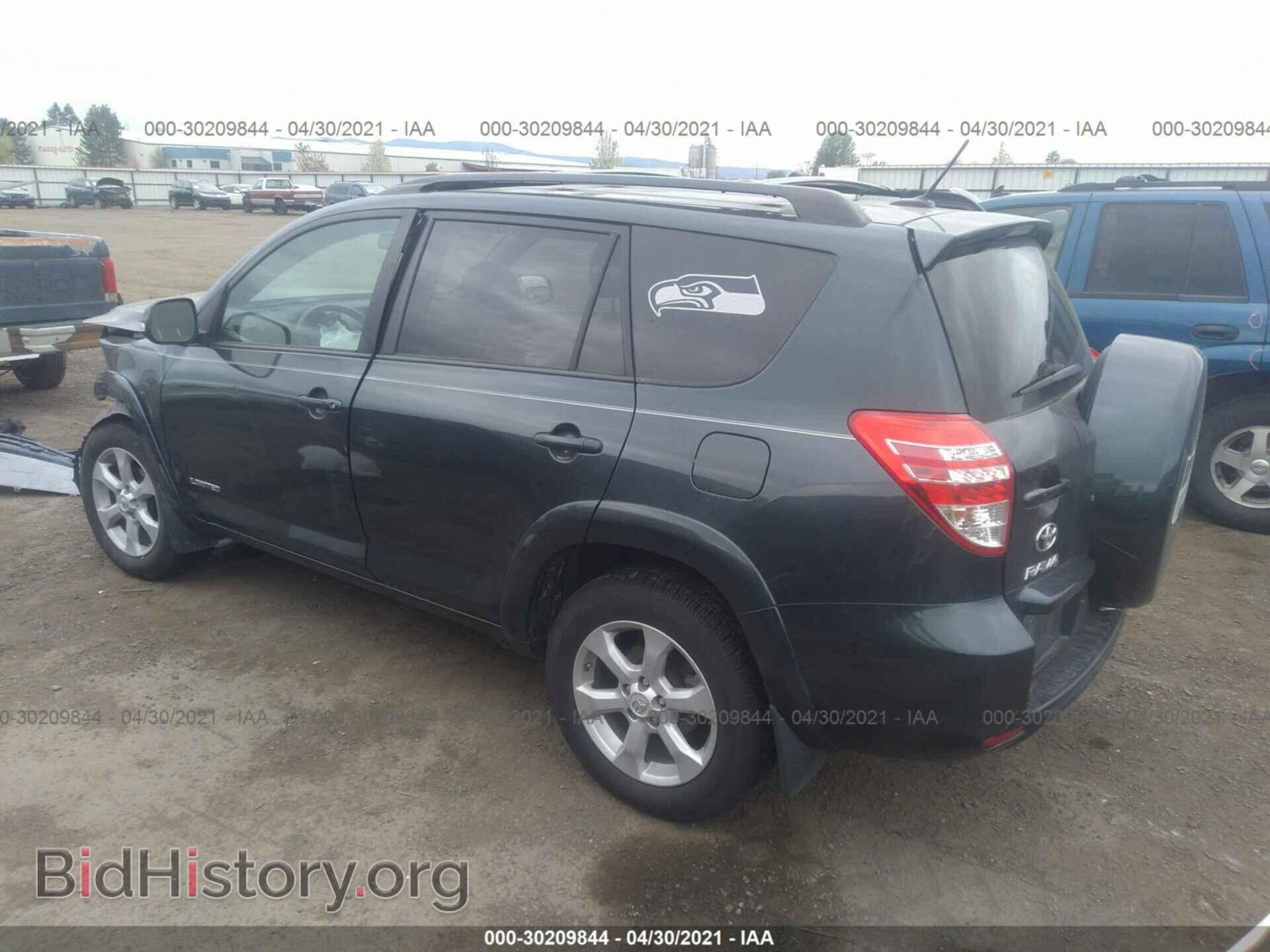2011 TOYOTA RAV4 - VIN: 2T3DF4DV7BW136041 - Photo 3