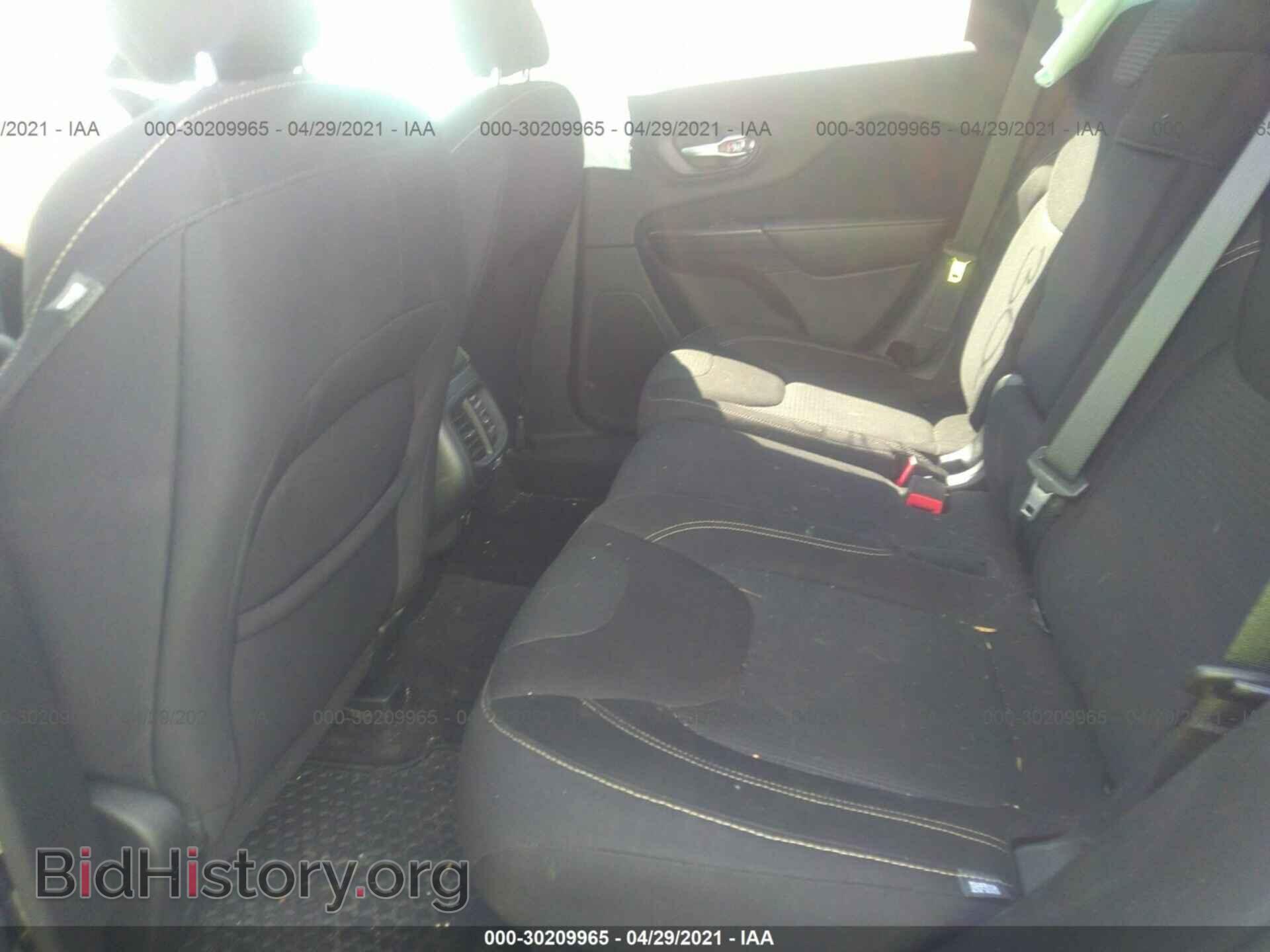 2016 JEEP CHEROKEE - VIN: 1C4PJMCS7GW246034 - Фото 8