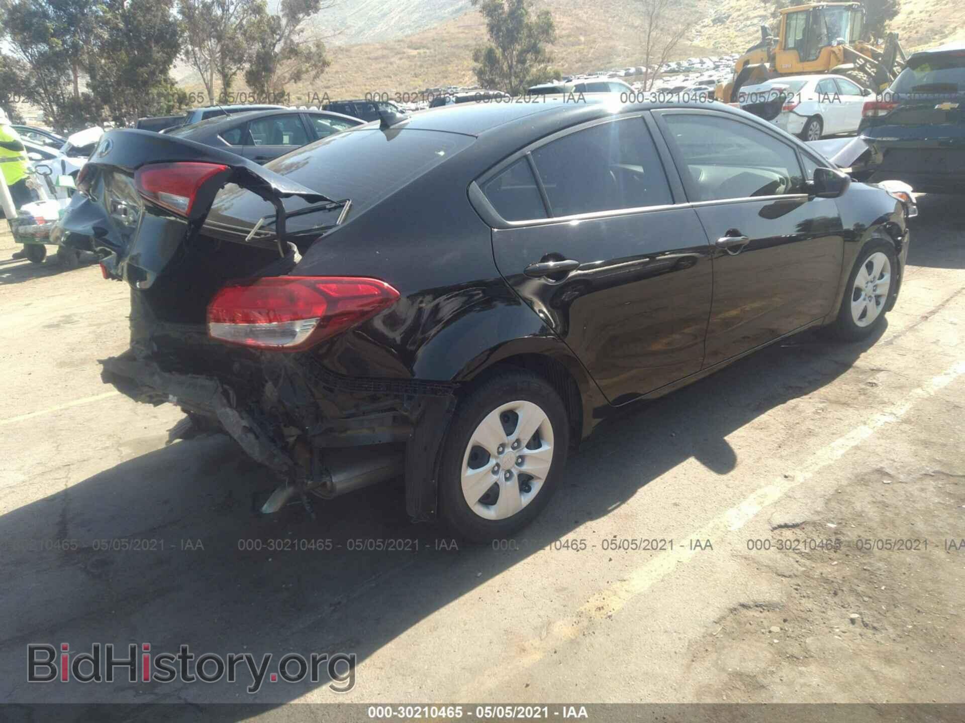 2017 KIA FORTE - VIN: 3KPFK4A73HE058923 - Фото 4