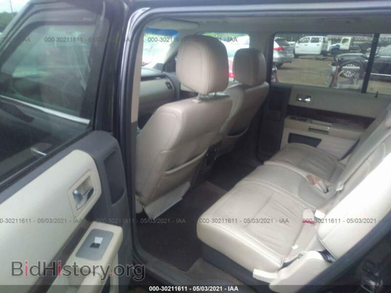 2010 Ford FLEX (VIN 2FMGK5CC2ABB09602) — photo 8 of 11