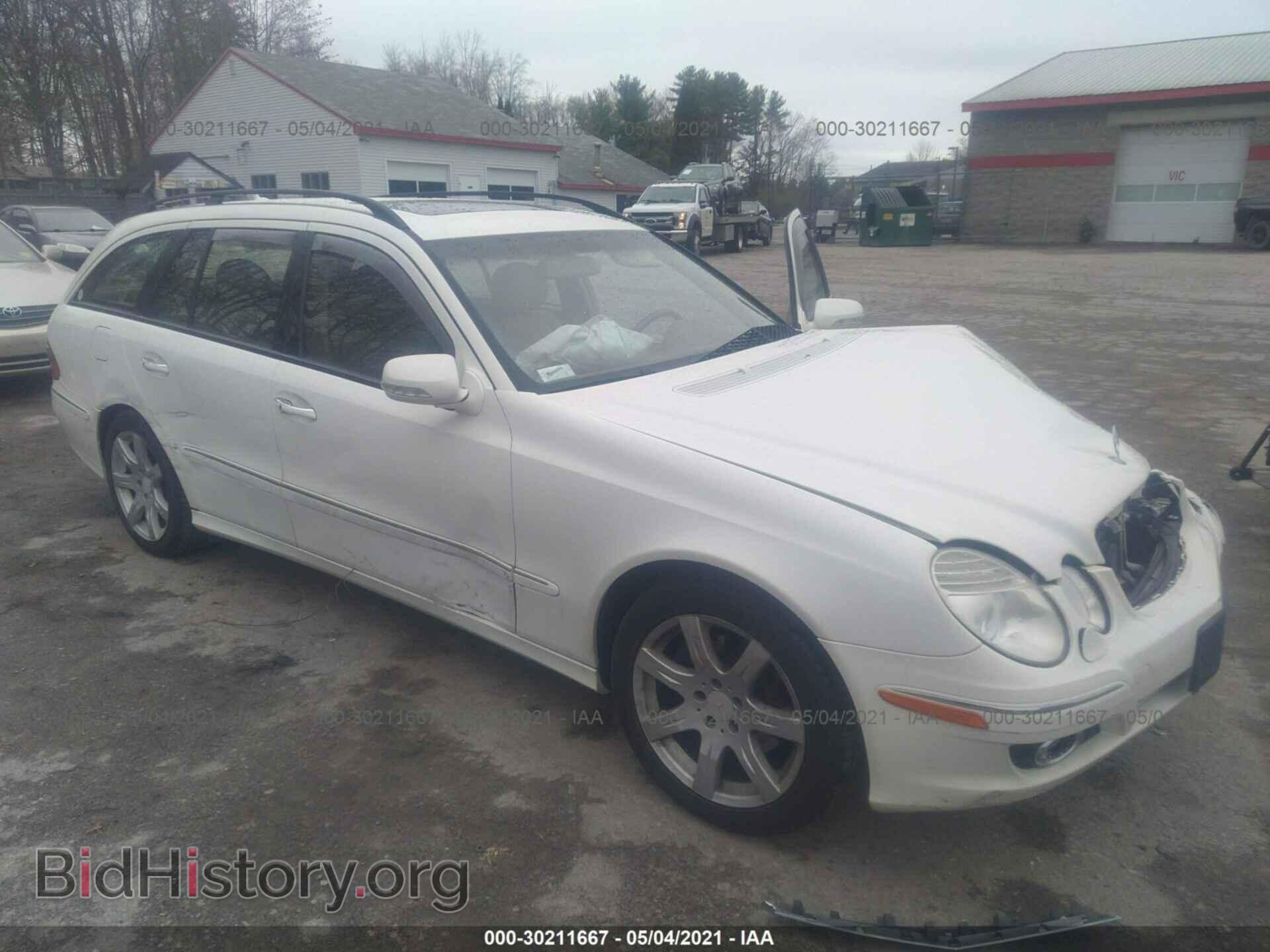 Photo WDBUH87X98B306432 - MERCEDES-BENZ E-CLASS 2008