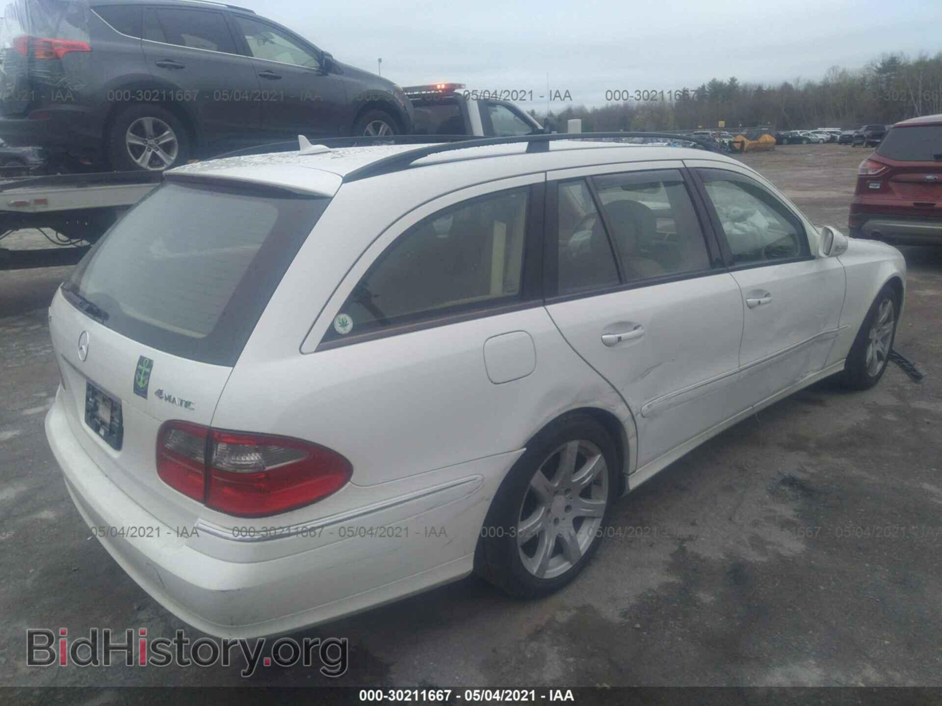 2008 MERCEDES-BENZ E-CLASS - VIN: WDBUH87X98B306432 - Фото 4