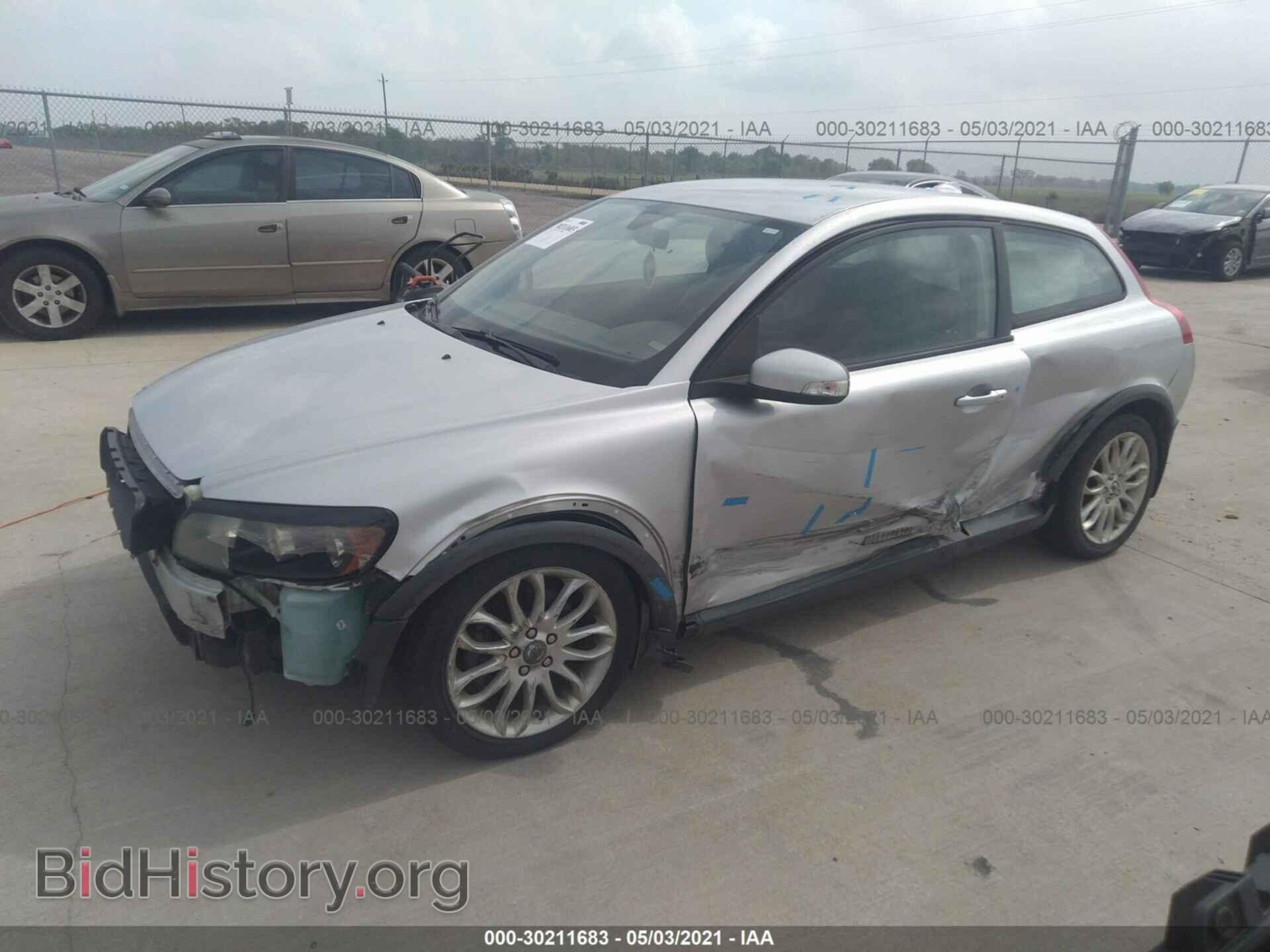 2008 VOLVO C30 - VIN: YV1MK672982052663 - Фото 2