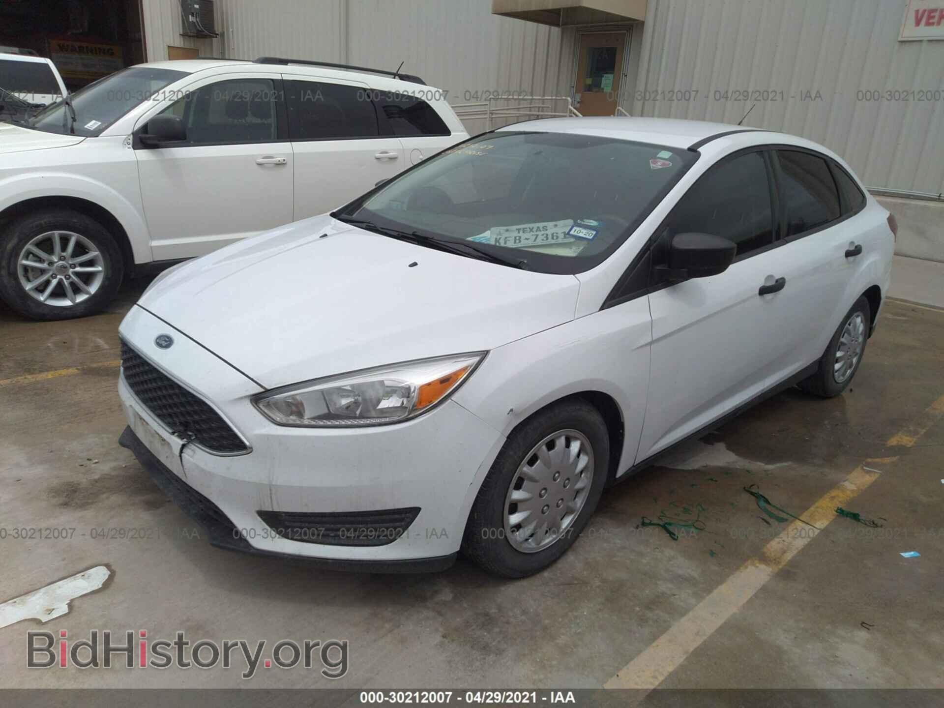 2017 FORD FOCUS - VIN: 1FADP3E25HL281575 - Фото 2