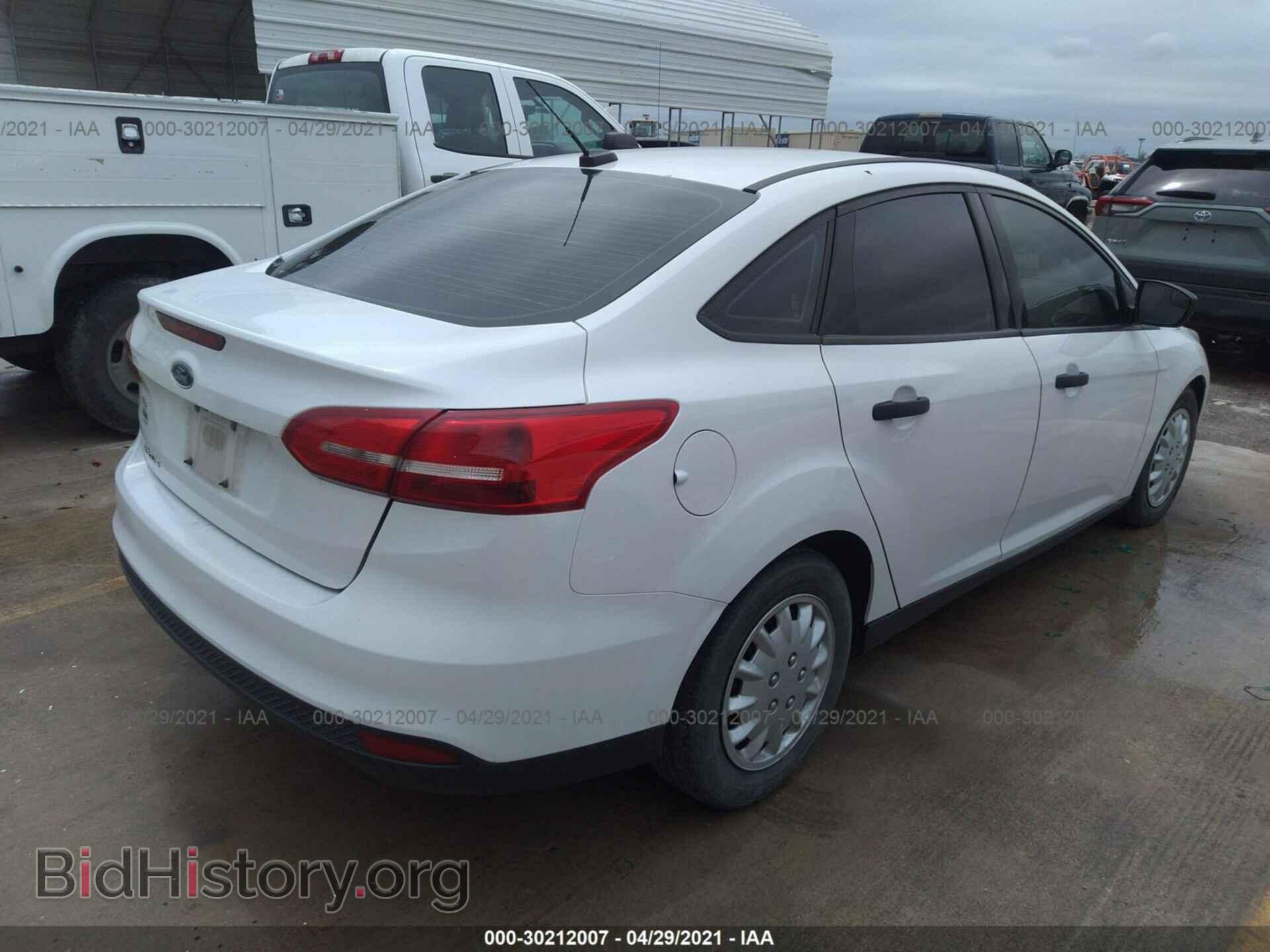 2017 FORD FOCUS - VIN: 1FADP3E25HL281575 - Фото 4