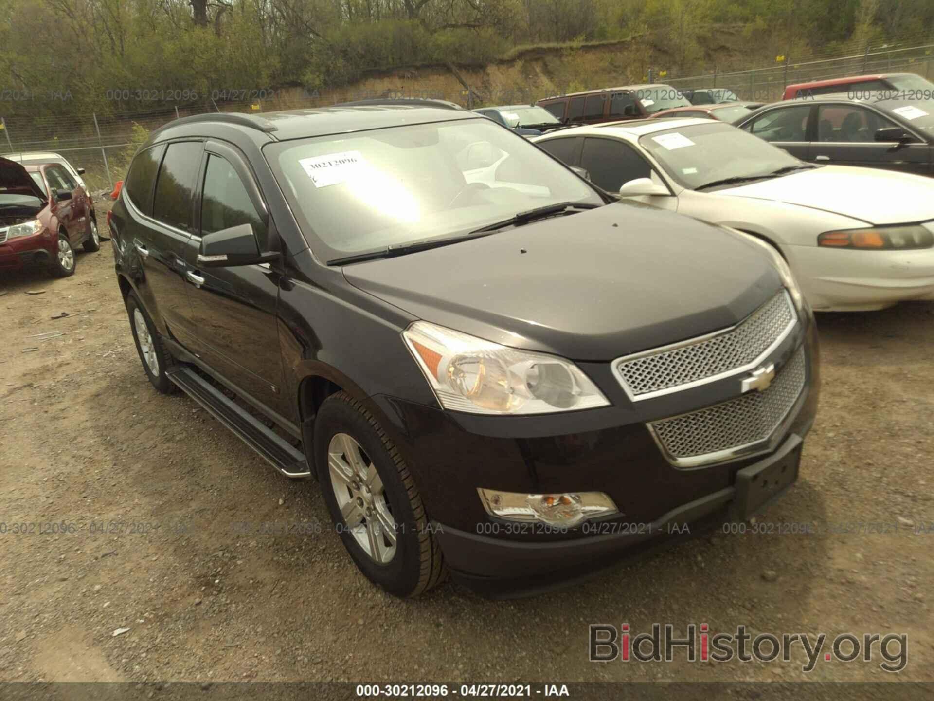 Photo 1GNLVFED6AS141827 - CHEVROLET TRAVERSE 2010