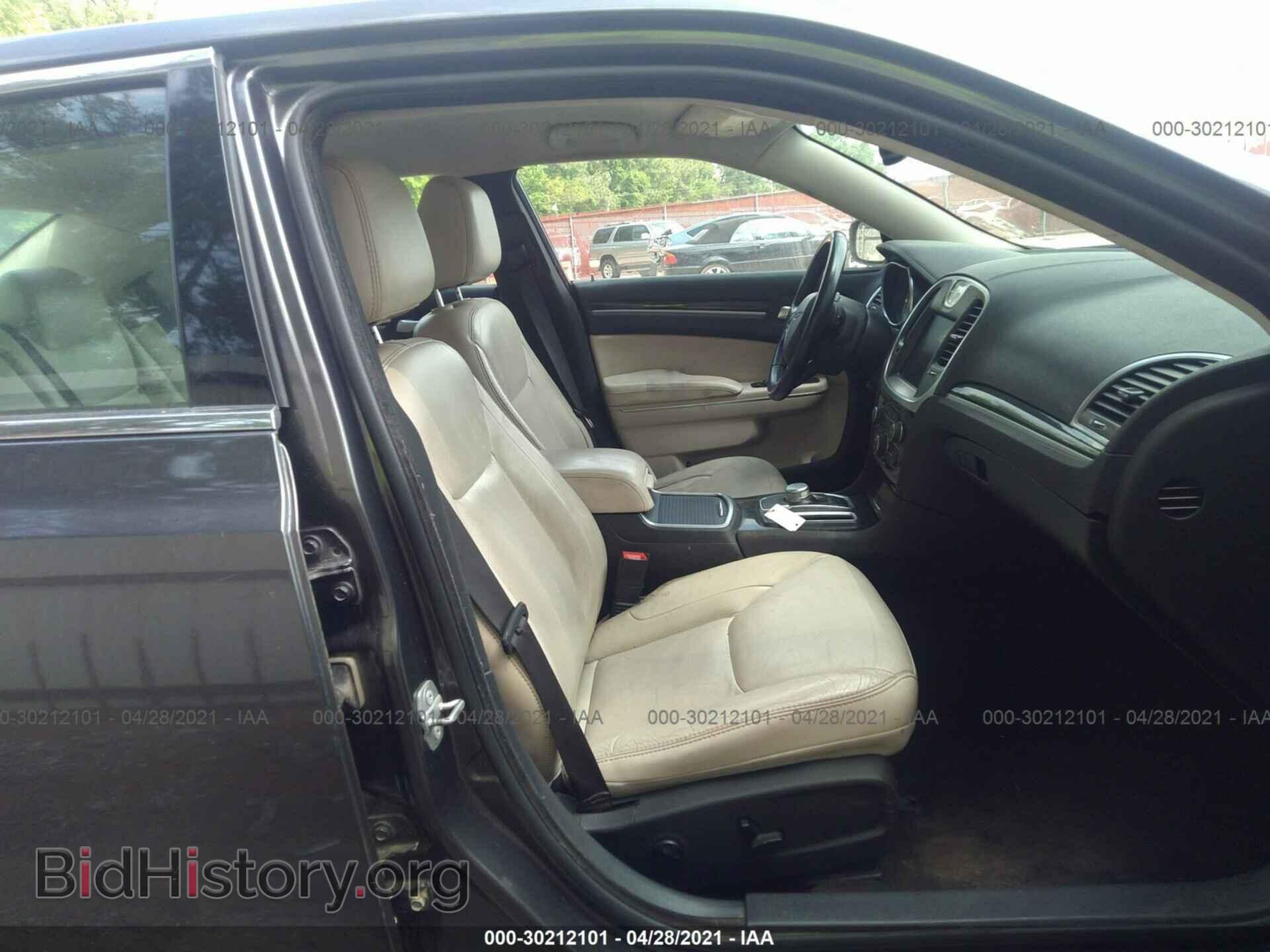 2015 CHRYSLER 300 - VIN: 2C3CCAAG7FH893492 - Фото 5