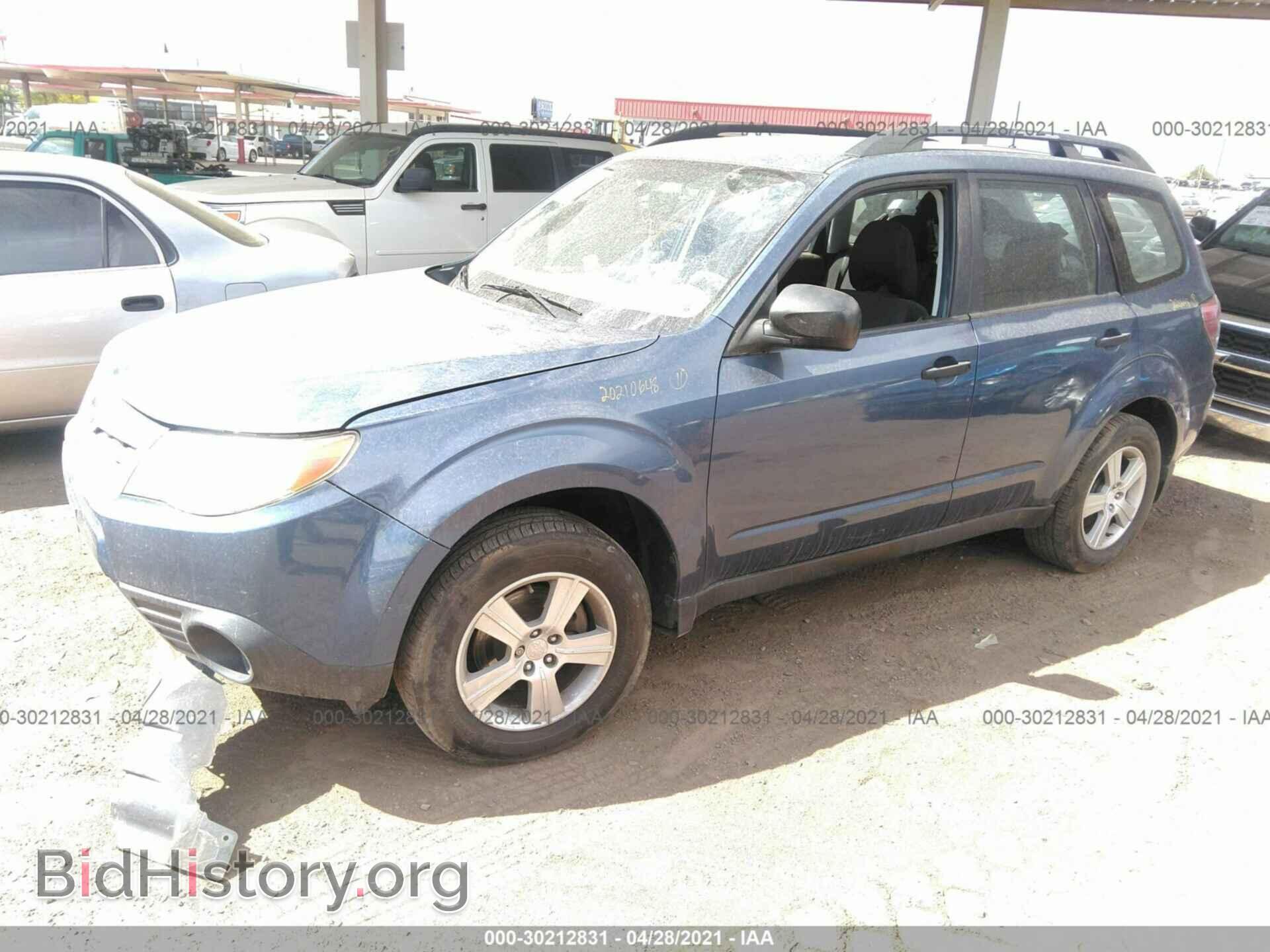 2011 SUBARU FORESTER - VIN: JF2SHABC1BH776657 - Фото 2