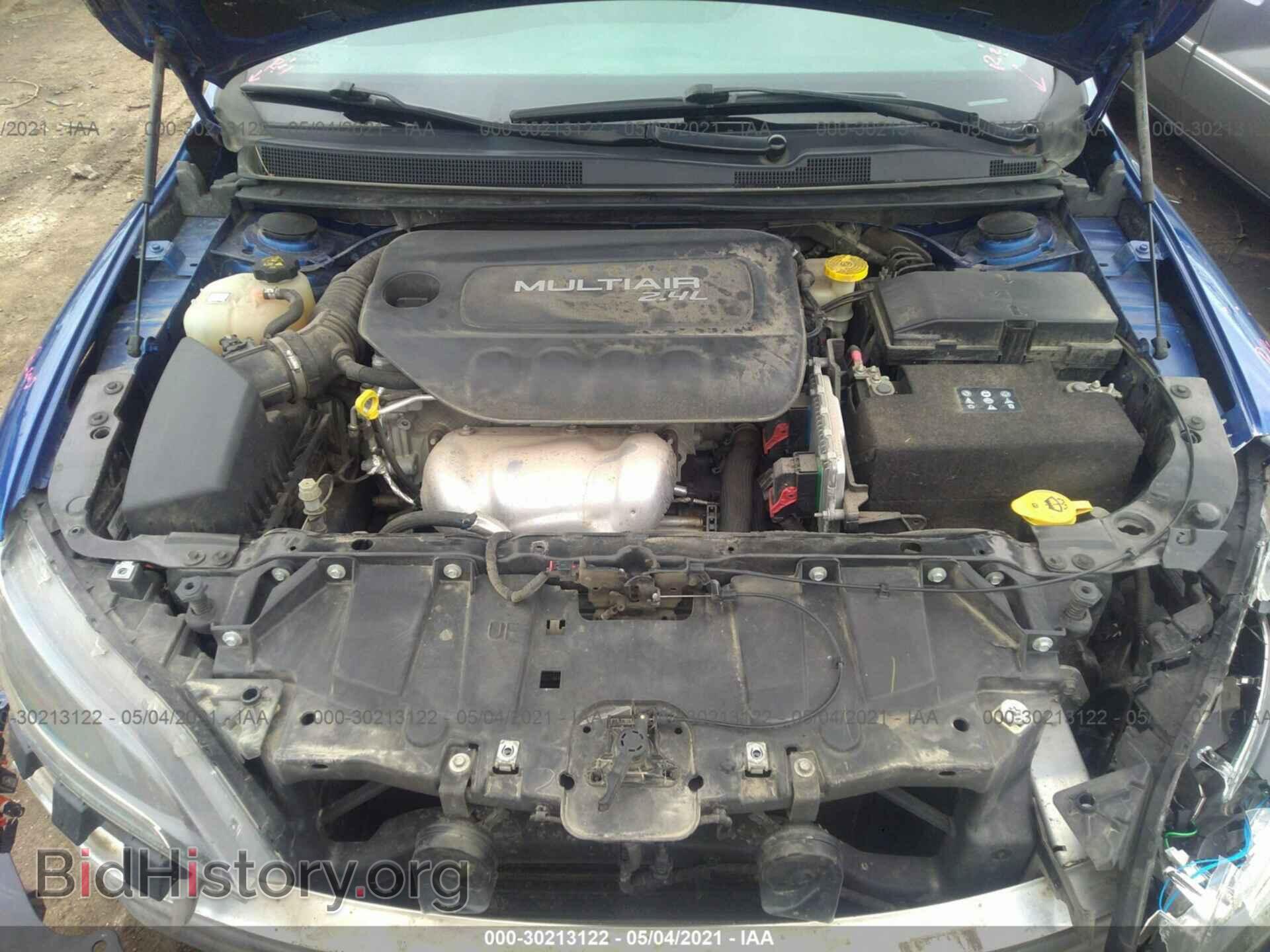 2015 CHRYSLER 200 - VIN: 1C3CCCBB9FN646819 - Фото 10