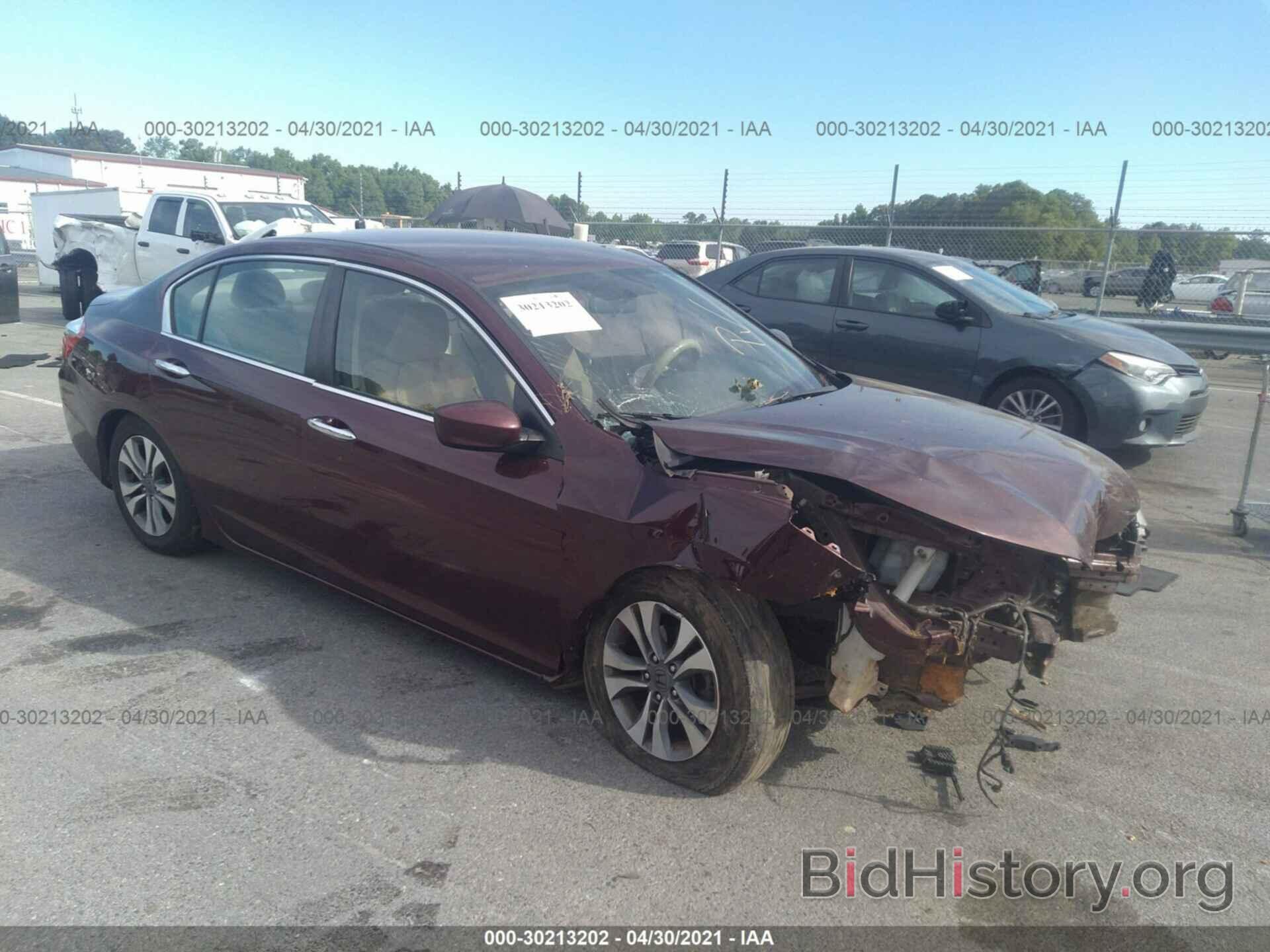 Photo 1HGCR2F37FA229490 - HONDA ACCORD SEDAN 2015