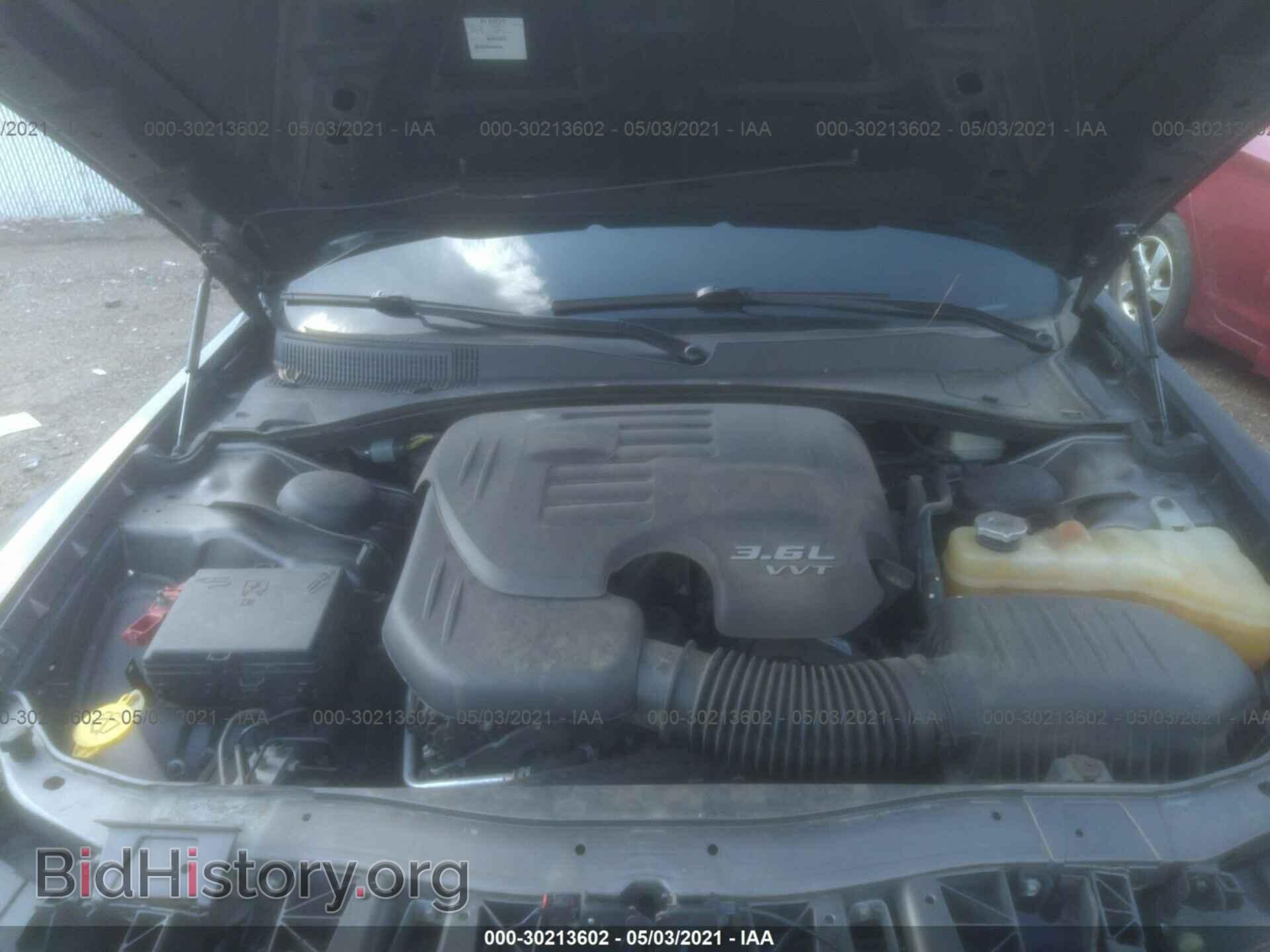 2014 CHRYSLER 300 - VIN: 2C3CCAGG6EH249536 - Фото 10