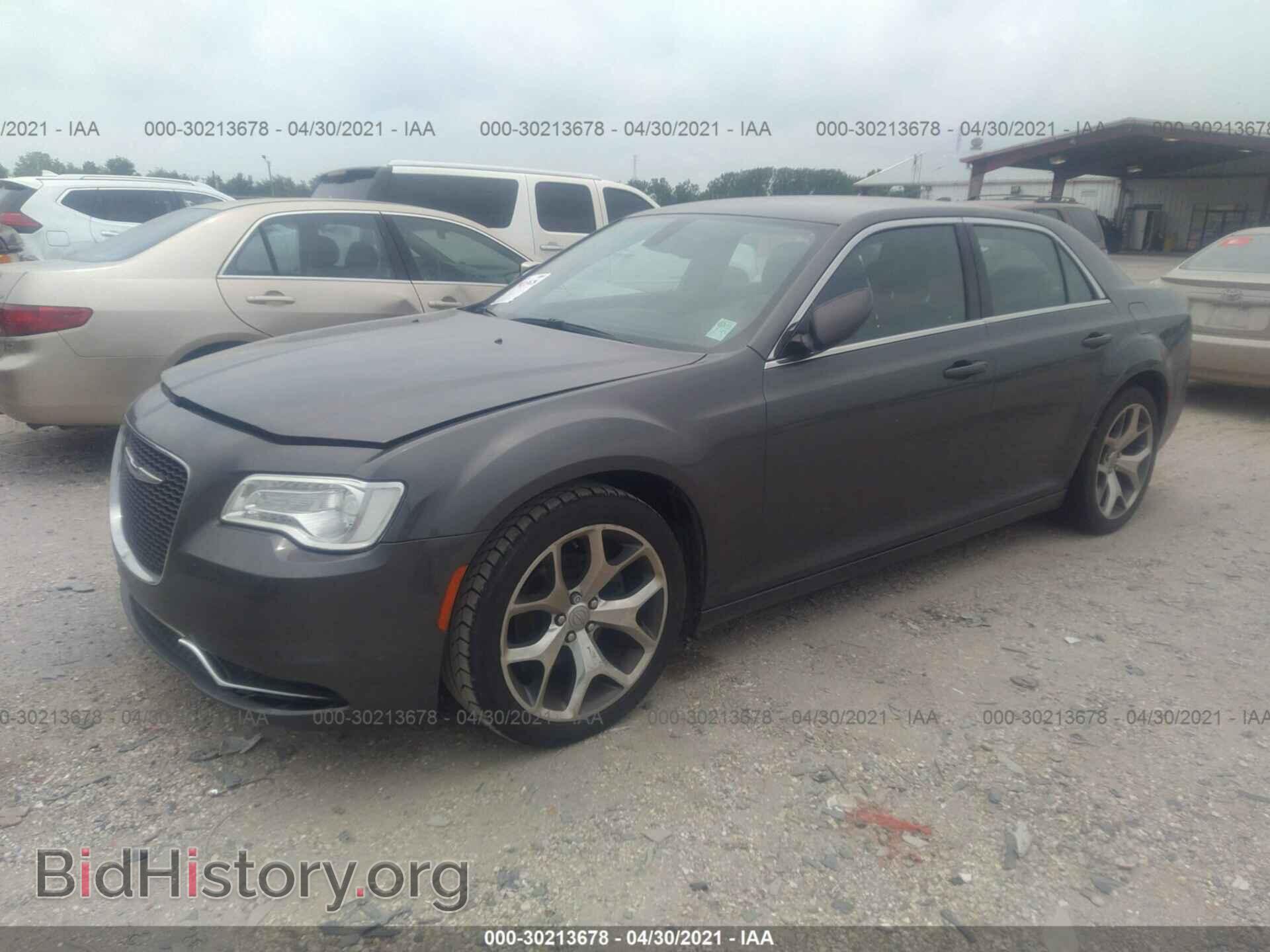 2015 CHRYSLER 300 - VIN: 2C3CCAAG5FH808052 - Фото 2