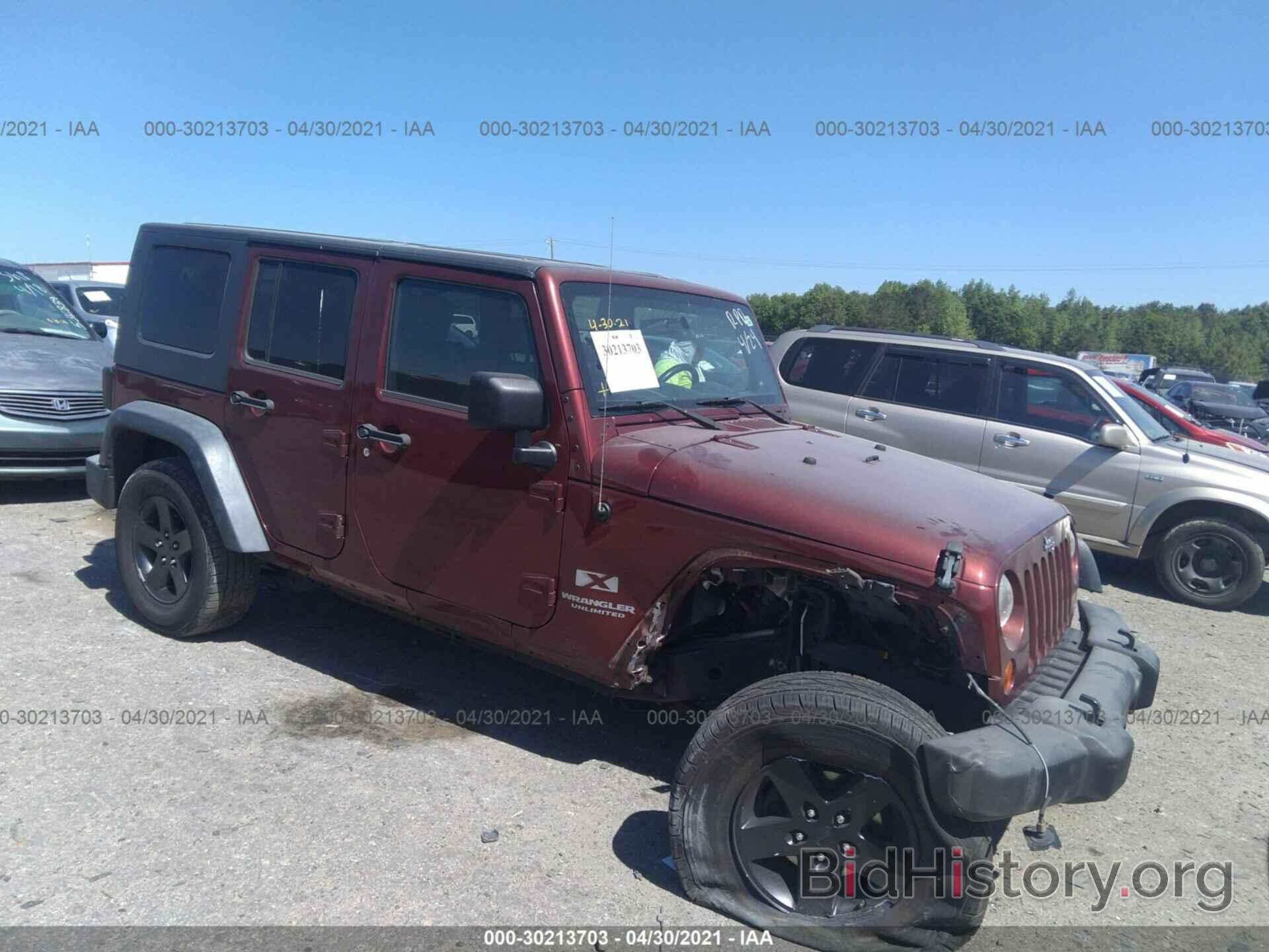 Photo 1J8GA39187L201400 - JEEP WRANGLER 2007