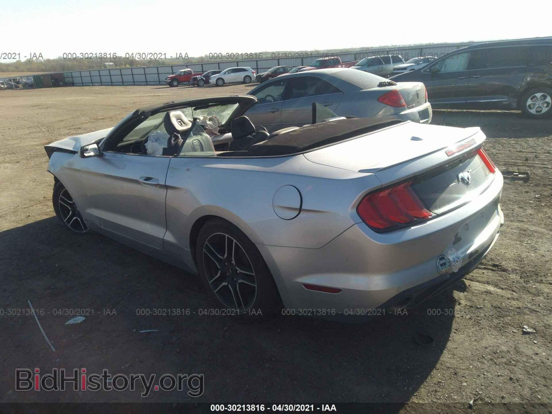 2018 FORD MUSTANG - VIN: 1FATP8UH6J5111377 - Фото 3