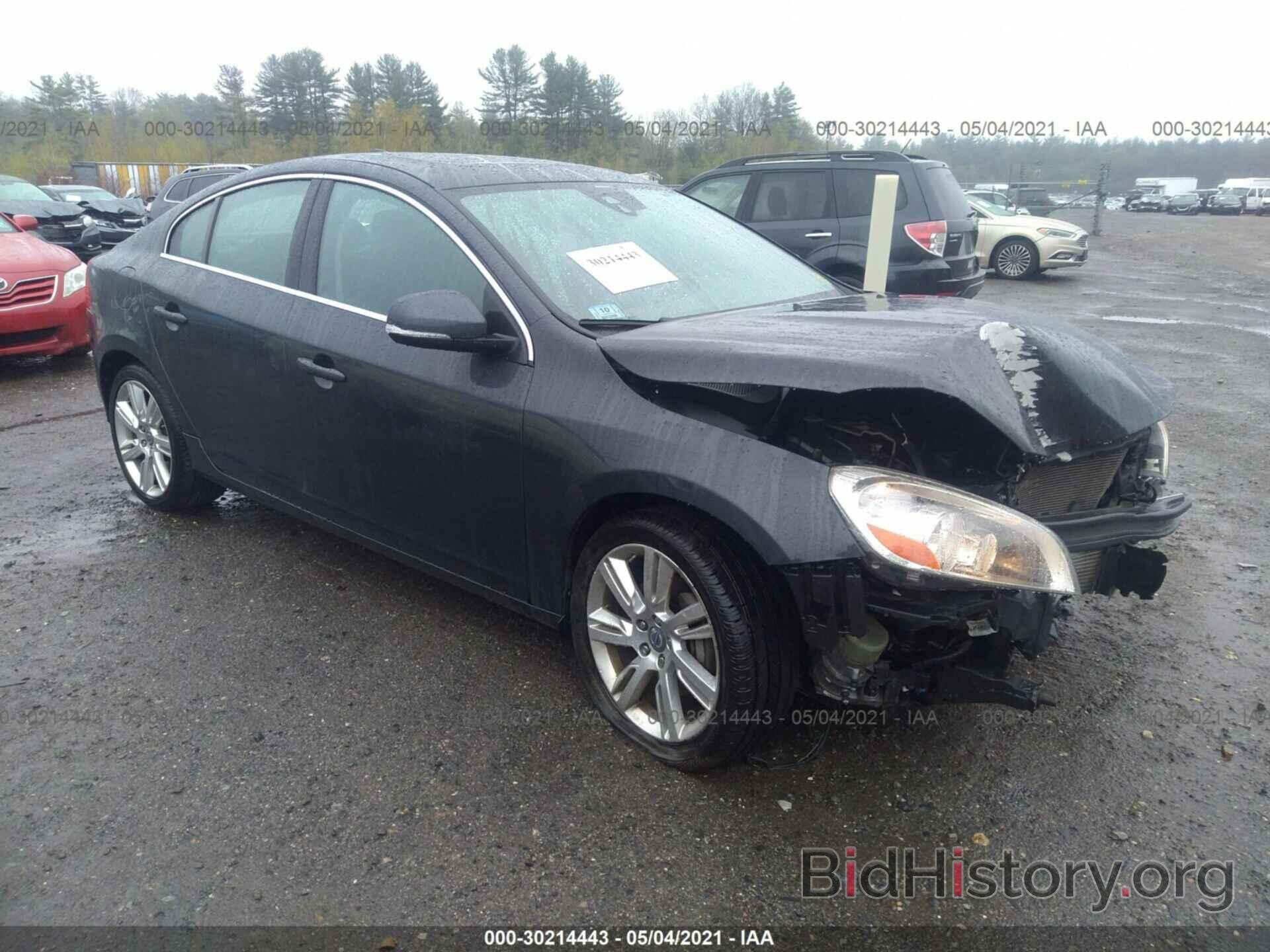 Photo YV1902FH8D2176637 - VOLVO S60 2013