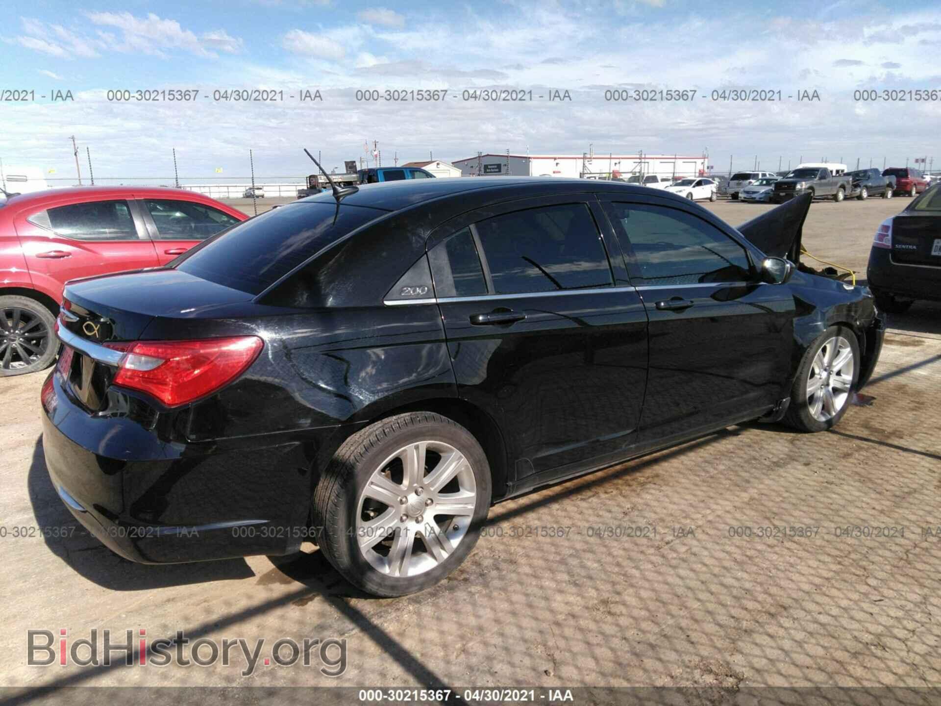 2012 CHRYSLER 200 - VIN: 1C3CCBBG1CN183995 - Фото 4