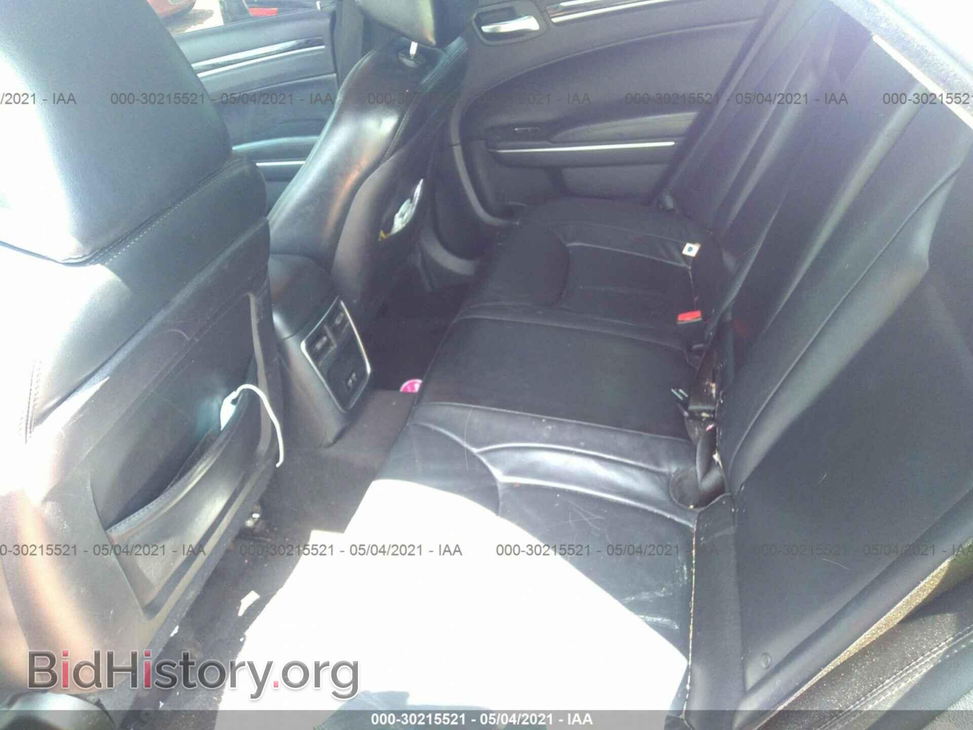 2016 CHRYSLER 300 - VIN: 2C3CCAAG0GH252346 - Фото 8
