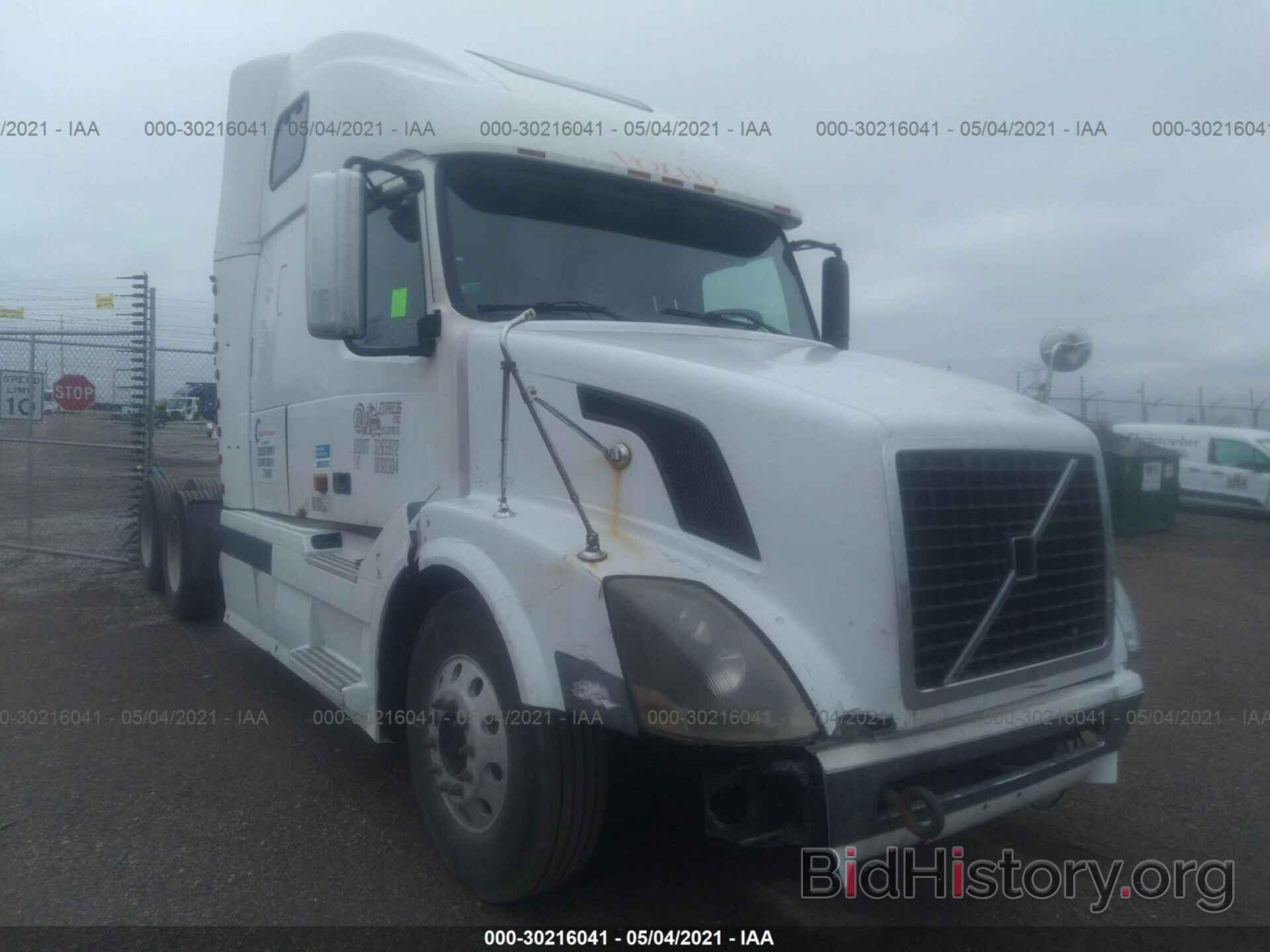 Photo 4V4NC9GH26N417651 - VOLVO VN 2006