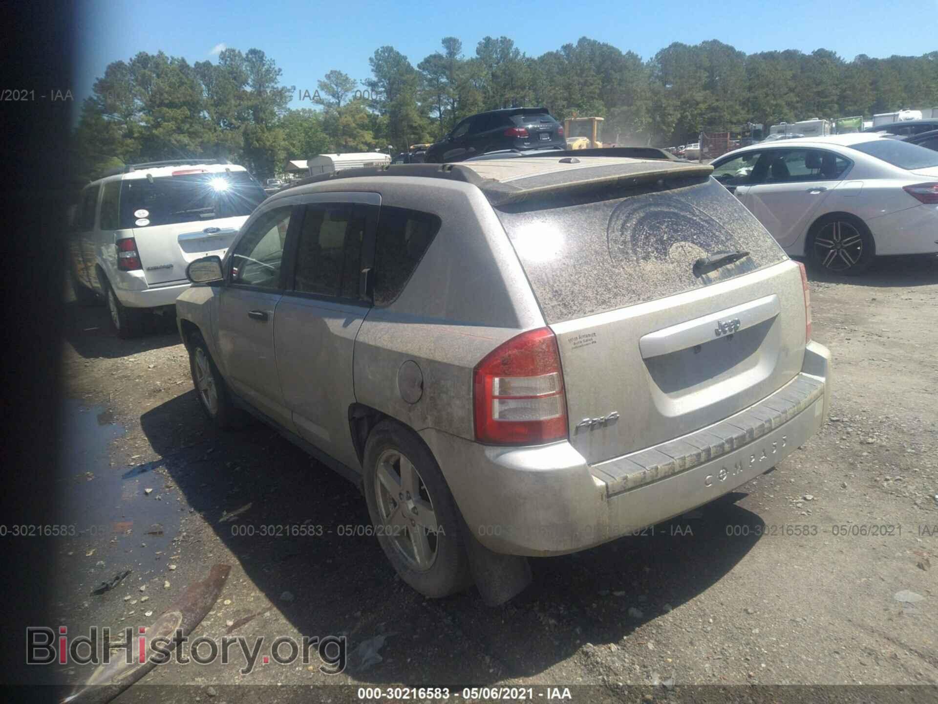2007 JEEP COMPASS - VIN: 1J8FF47W57D586166 - Фото 3