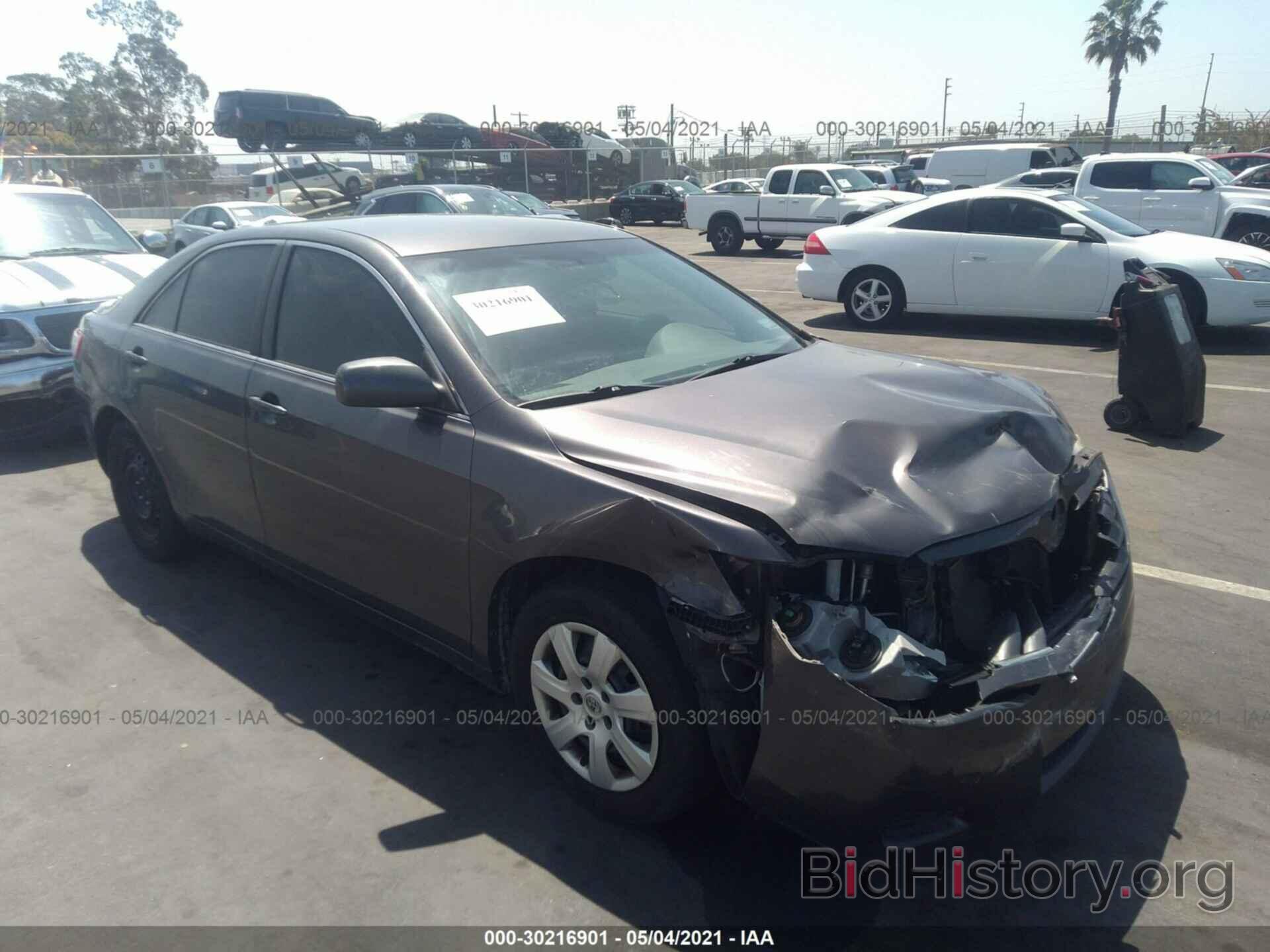 Photo 4T4BF3EK9BR207986 - TOYOTA CAMRY 2011