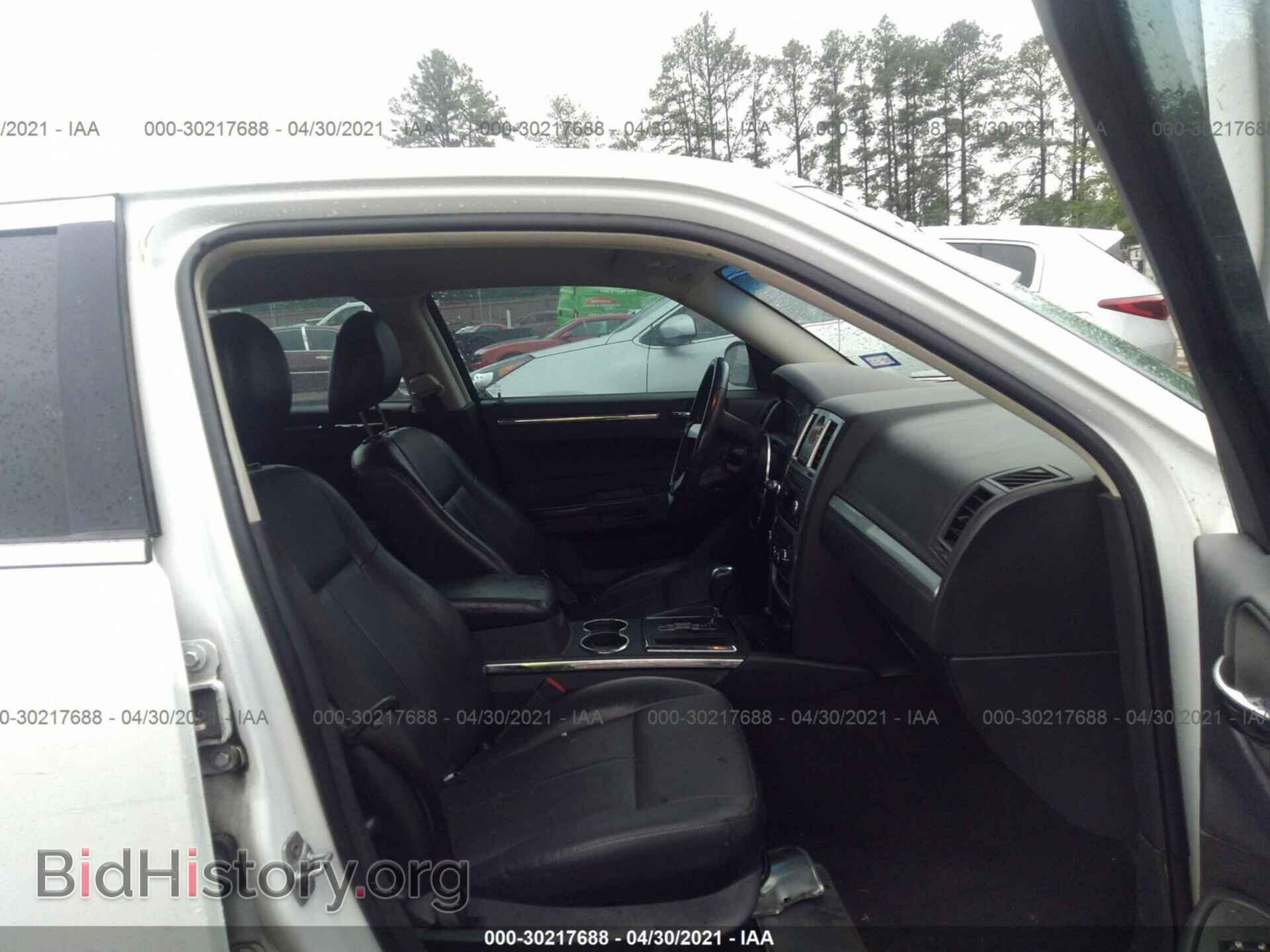 2010 CHRYSLER 300 - VIN: 2C3CA5CV0AH262911 - Фото 5