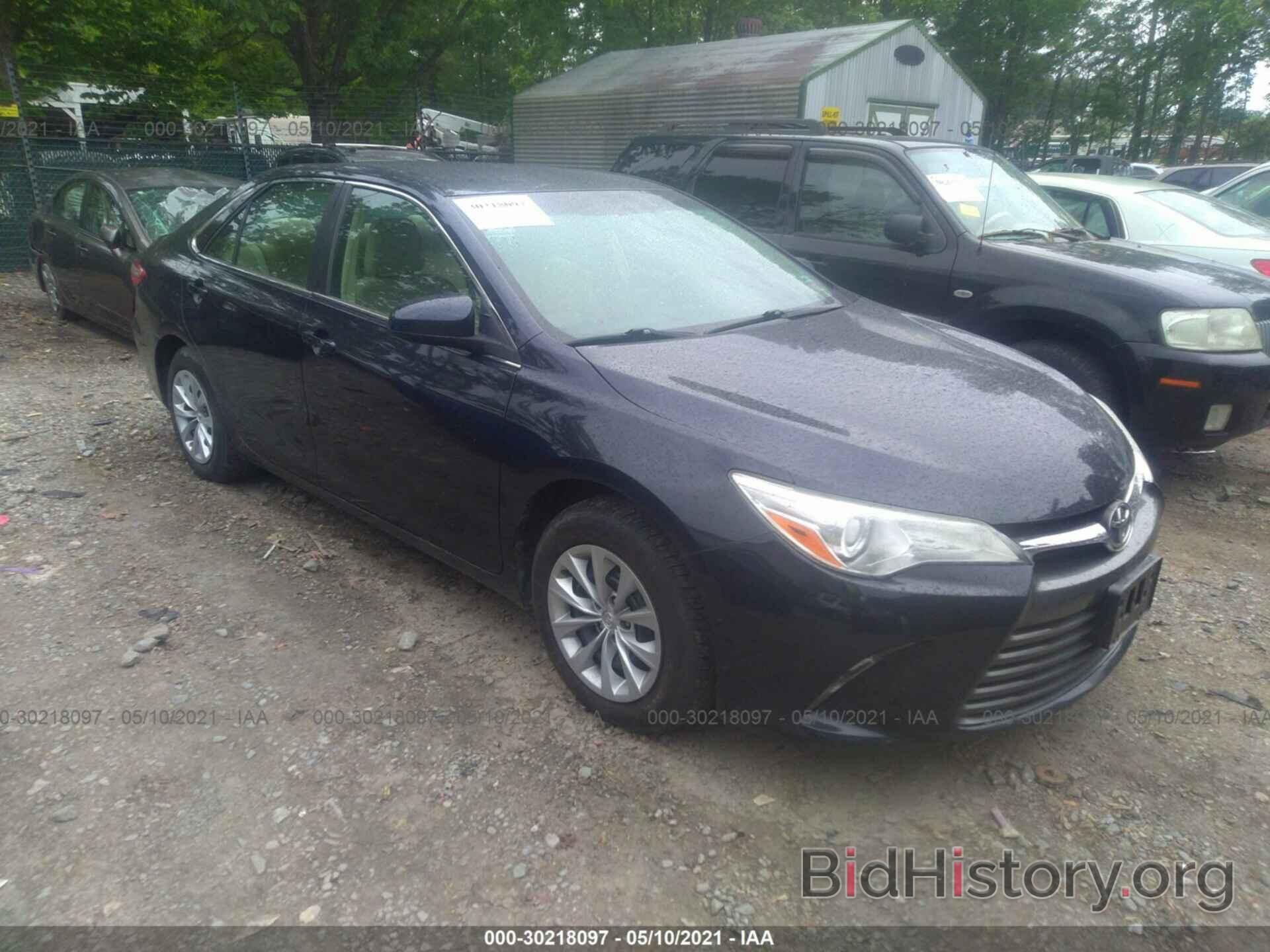 Photo 4T4BF1FK2FR499375 - TOYOTA CAMRY 2015