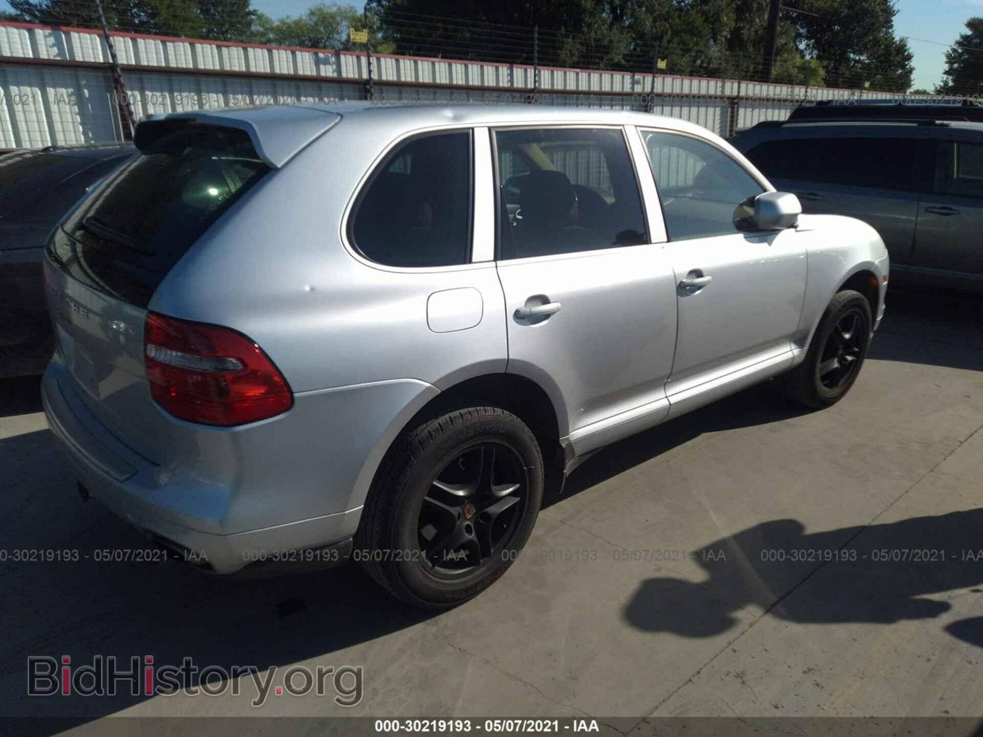 2009 PORSCHE CAYENNE - VIN: WP1AA29P29LA02033 - Фото 4