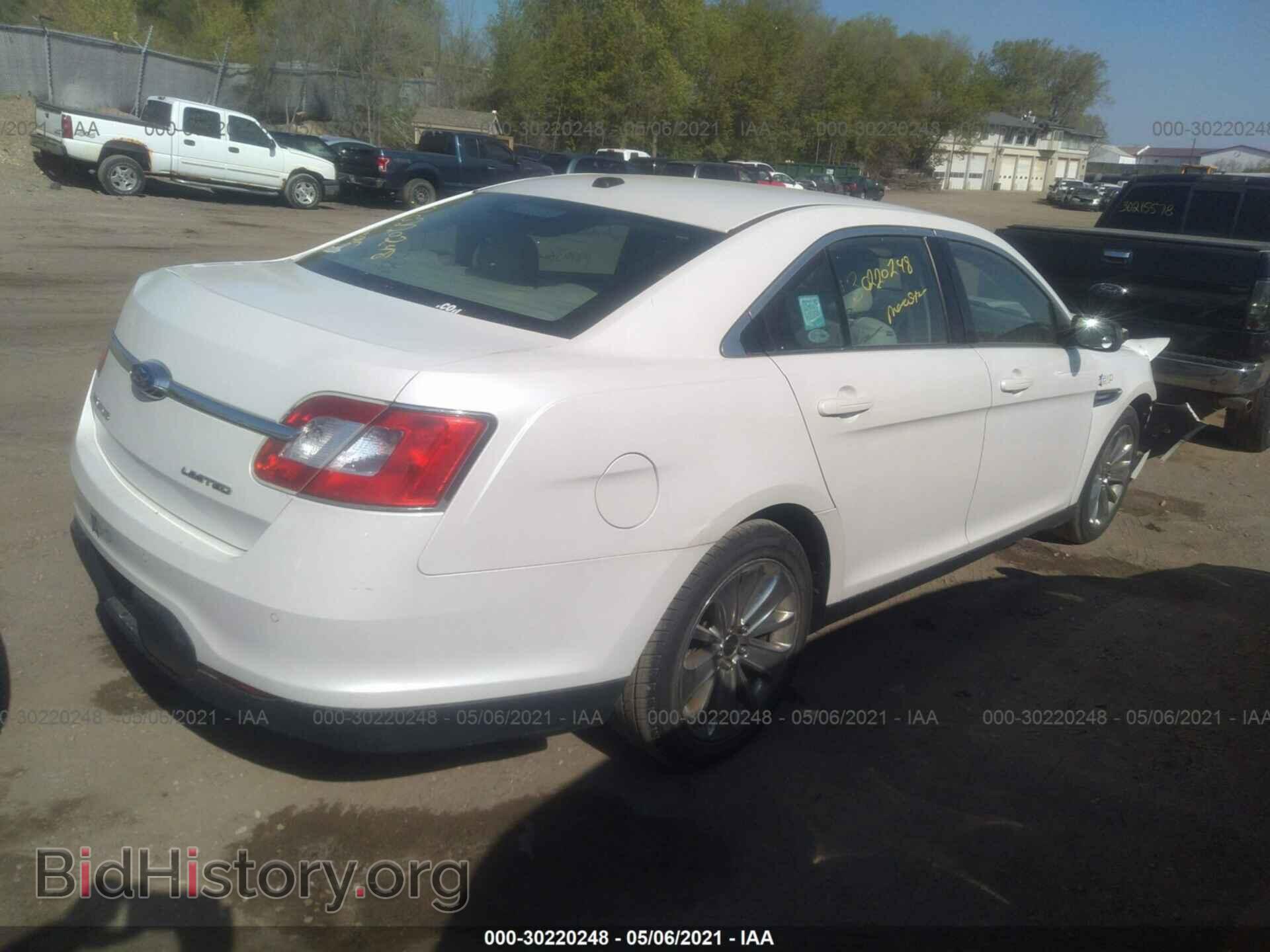 2011 FORD TAURUS - VIN: 1FAHP2FW6BG112890 - Photo 4