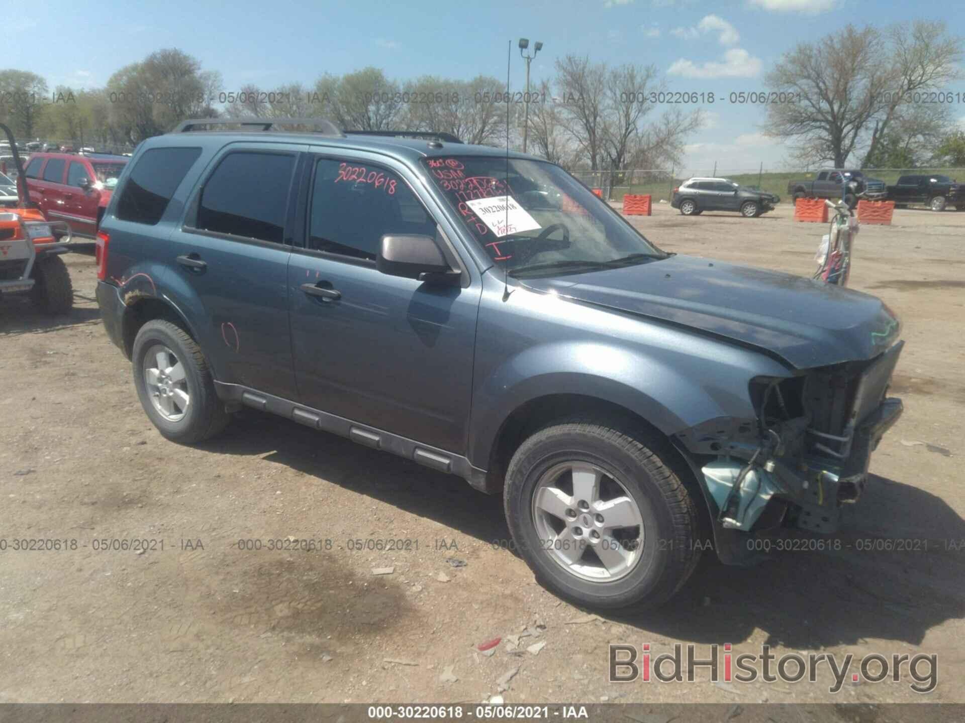 Photo 1FMCU0DG8AKB79401 - FORD ESCAPE 2010