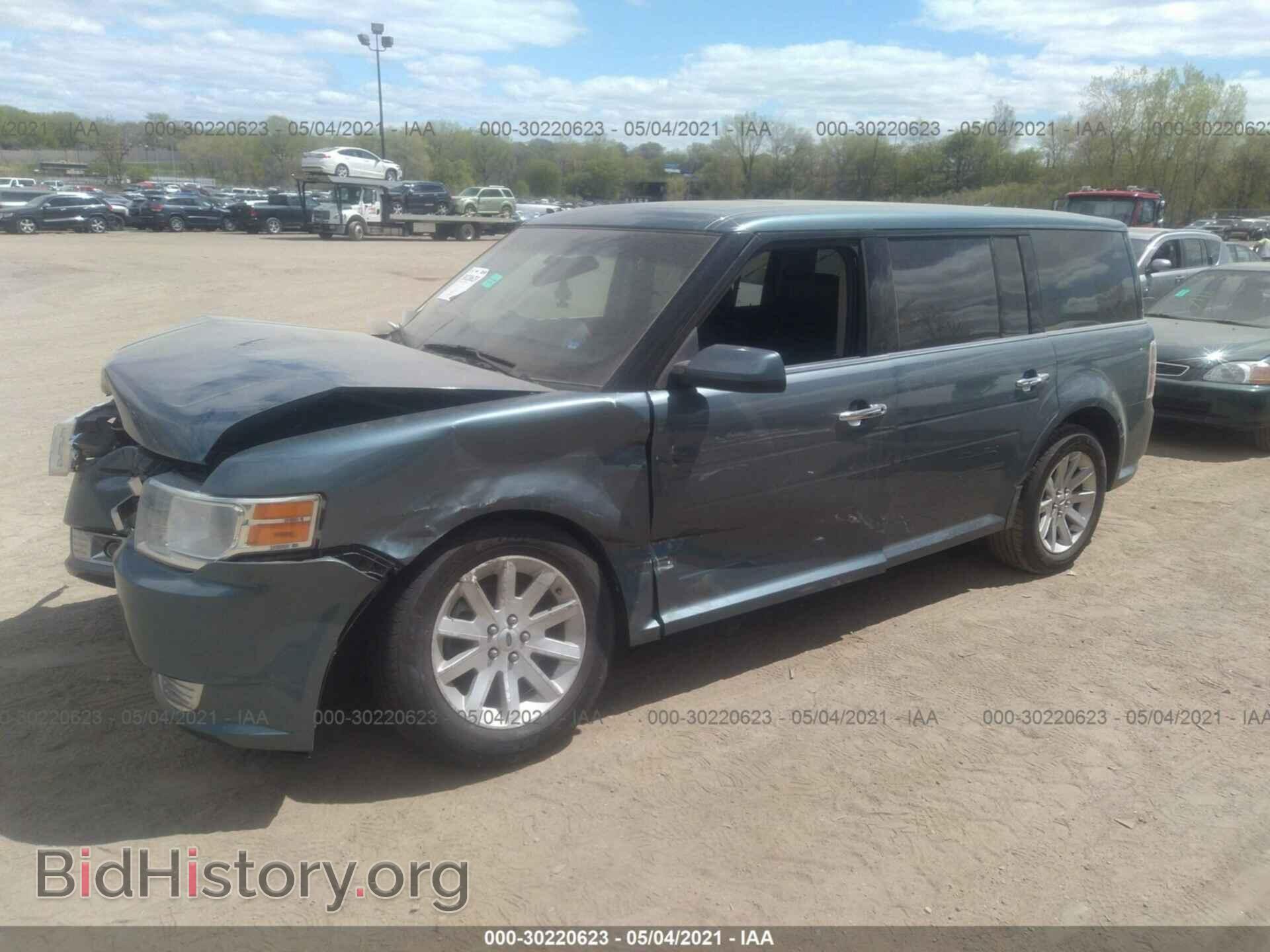 2010 FORD FLEX - VIN: 2FMHK6CC6ABA17757 - Photo 2