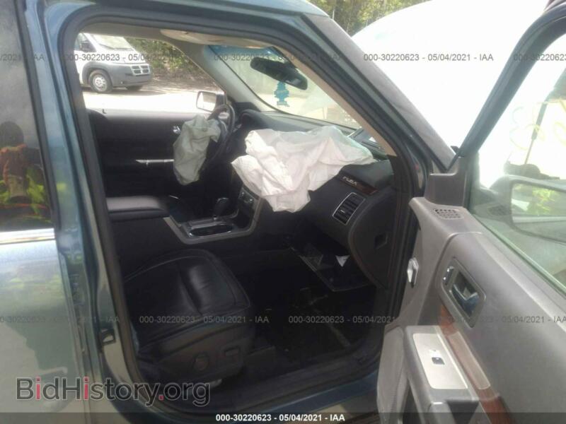 2010 Ford FLEX (VIN 2FMHK6CC6ABA17757) — фото 5 из 11