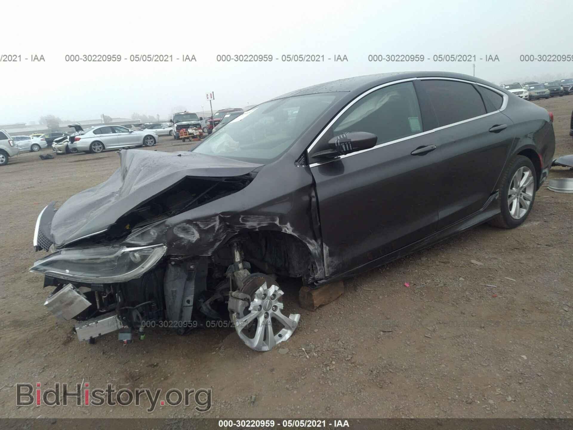 2015 CHRYSLER 200 - VIN: 1C3CCCAB8FN599834 - Photo 2