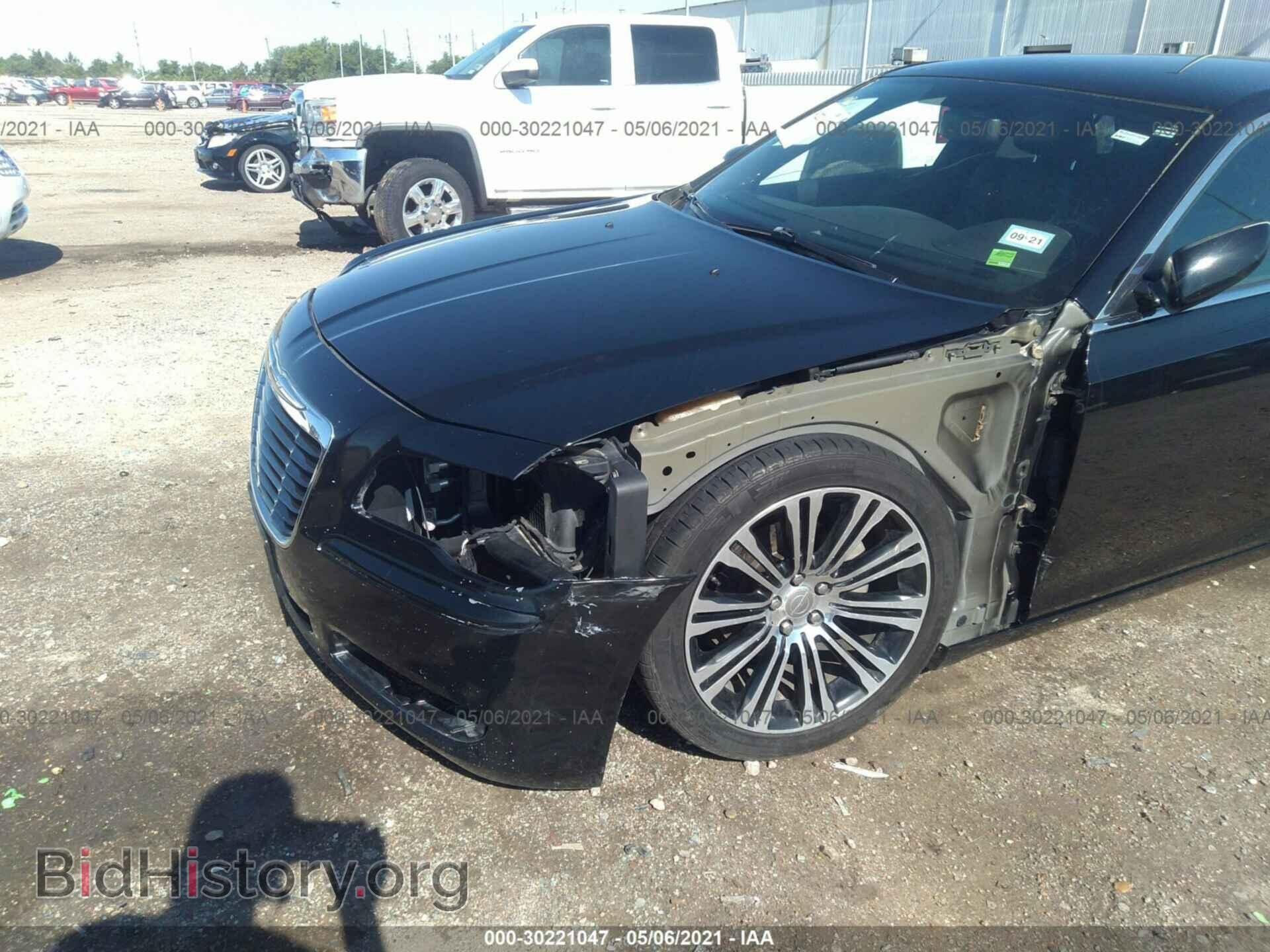 2013 CHRYSLER 300 - VIN: 2C3CCABG2DH556403 - Фото 6