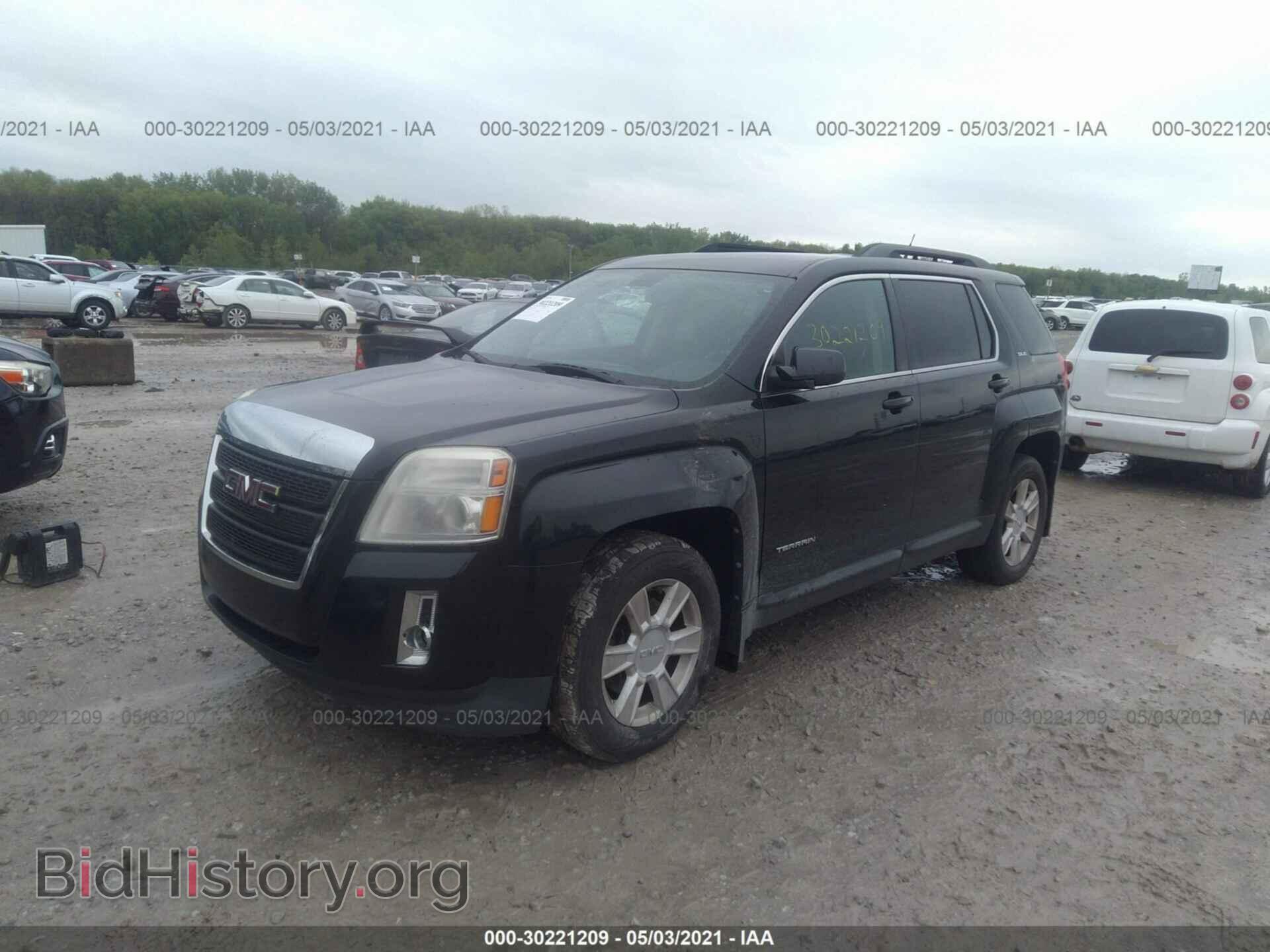 2011 GMC TERRAIN - VIN: 2CTALSEC1B6456792 - Photo 2