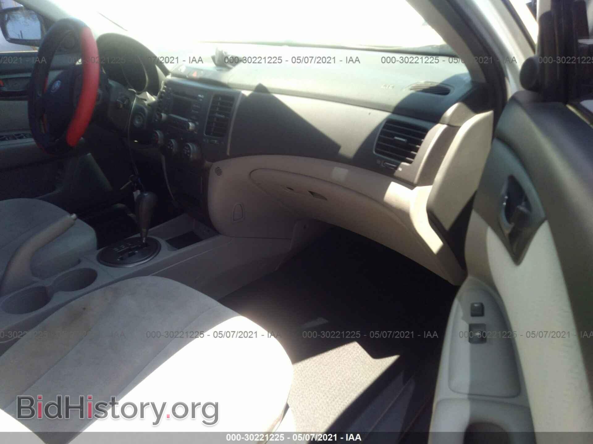 2009 KIA OPTIMA - VIN: KNAGE228295335630 - Фото 5