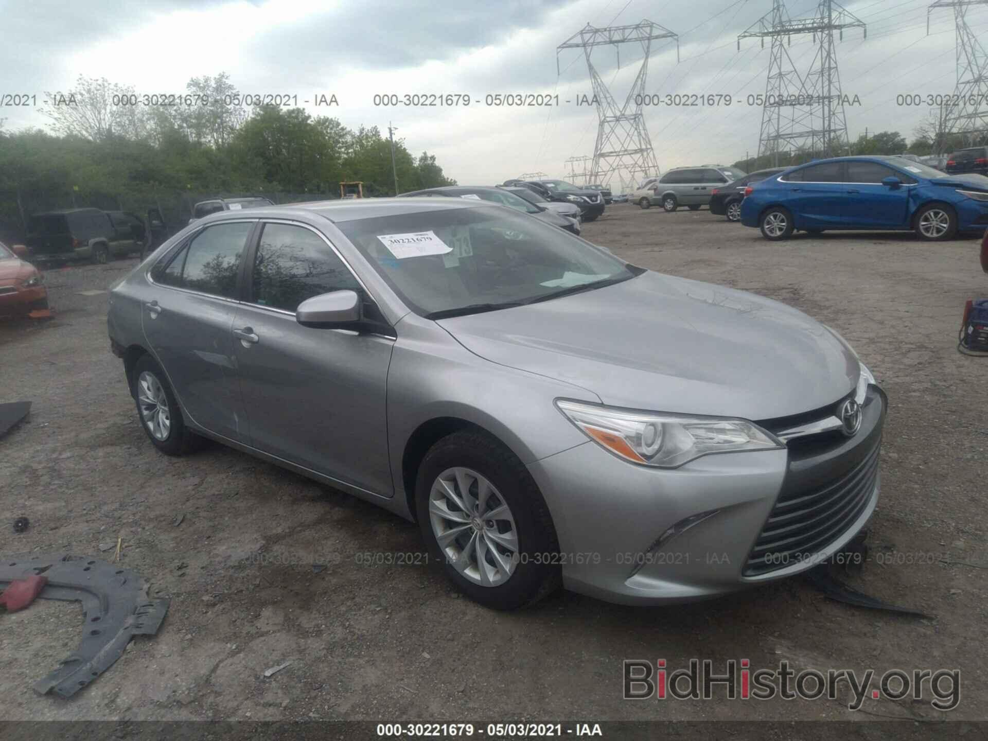 Photo 4T4BF1FK0FR448070 - TOYOTA CAMRY 2015