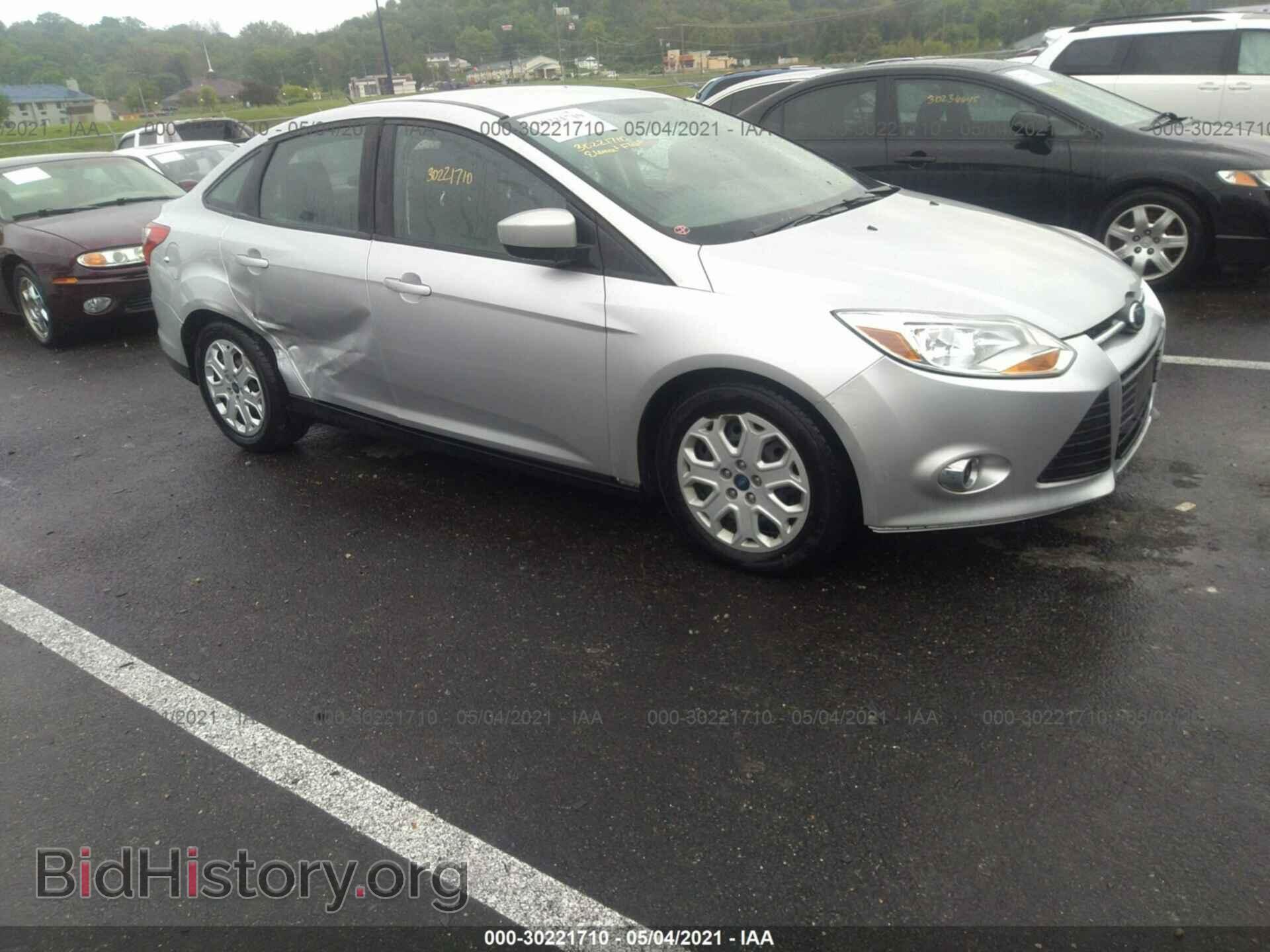 Photo 1FAHP3F23CL204938 - FORD FOCUS 2012