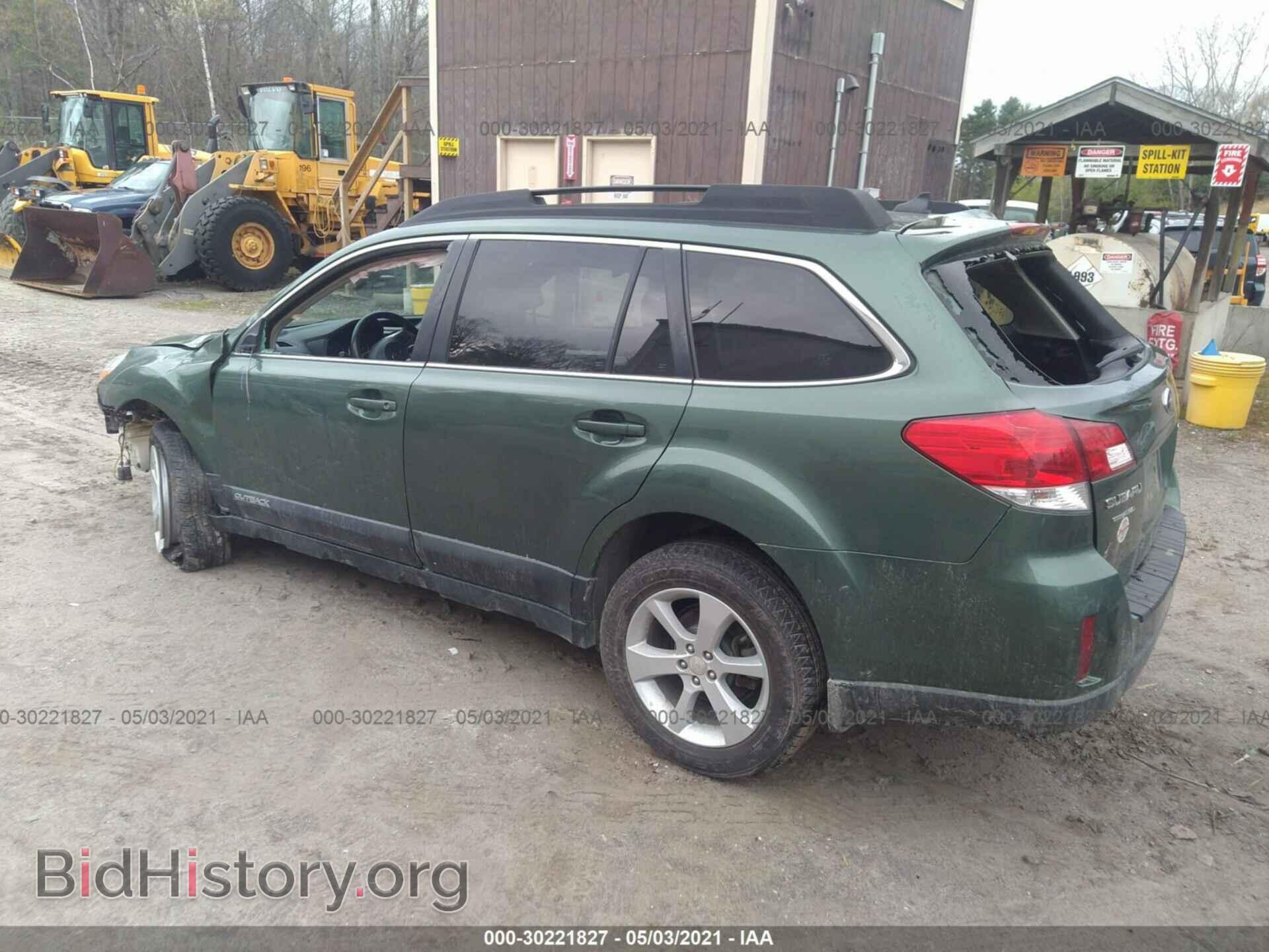 2014 SUBARU OUTBACK - VIN: 4S4BRBCC0E3264885 - Фото 3