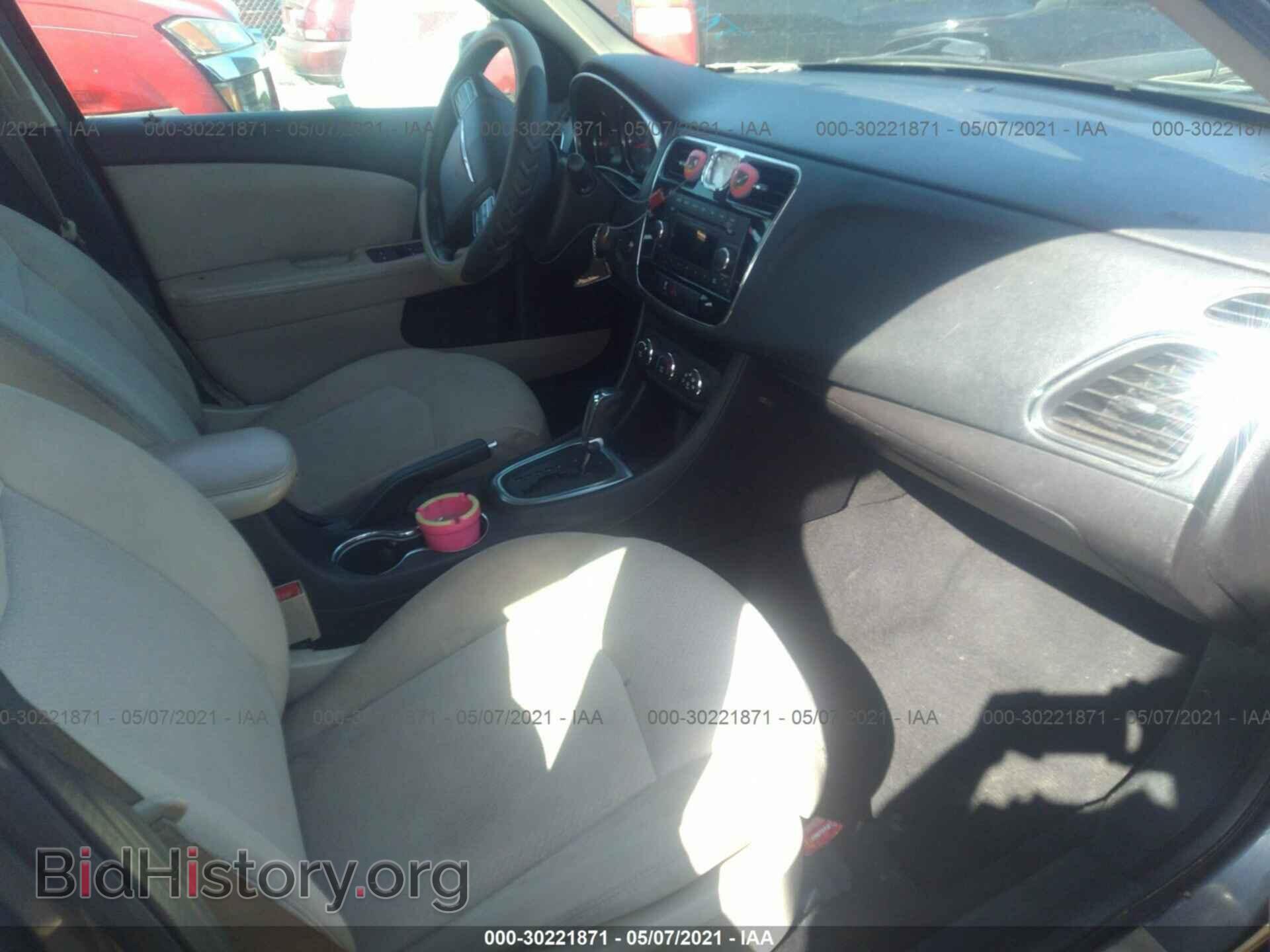 2012 CHRYSLER 200 - VIN: 1C3CCBAB5CN120792 - Фото 5