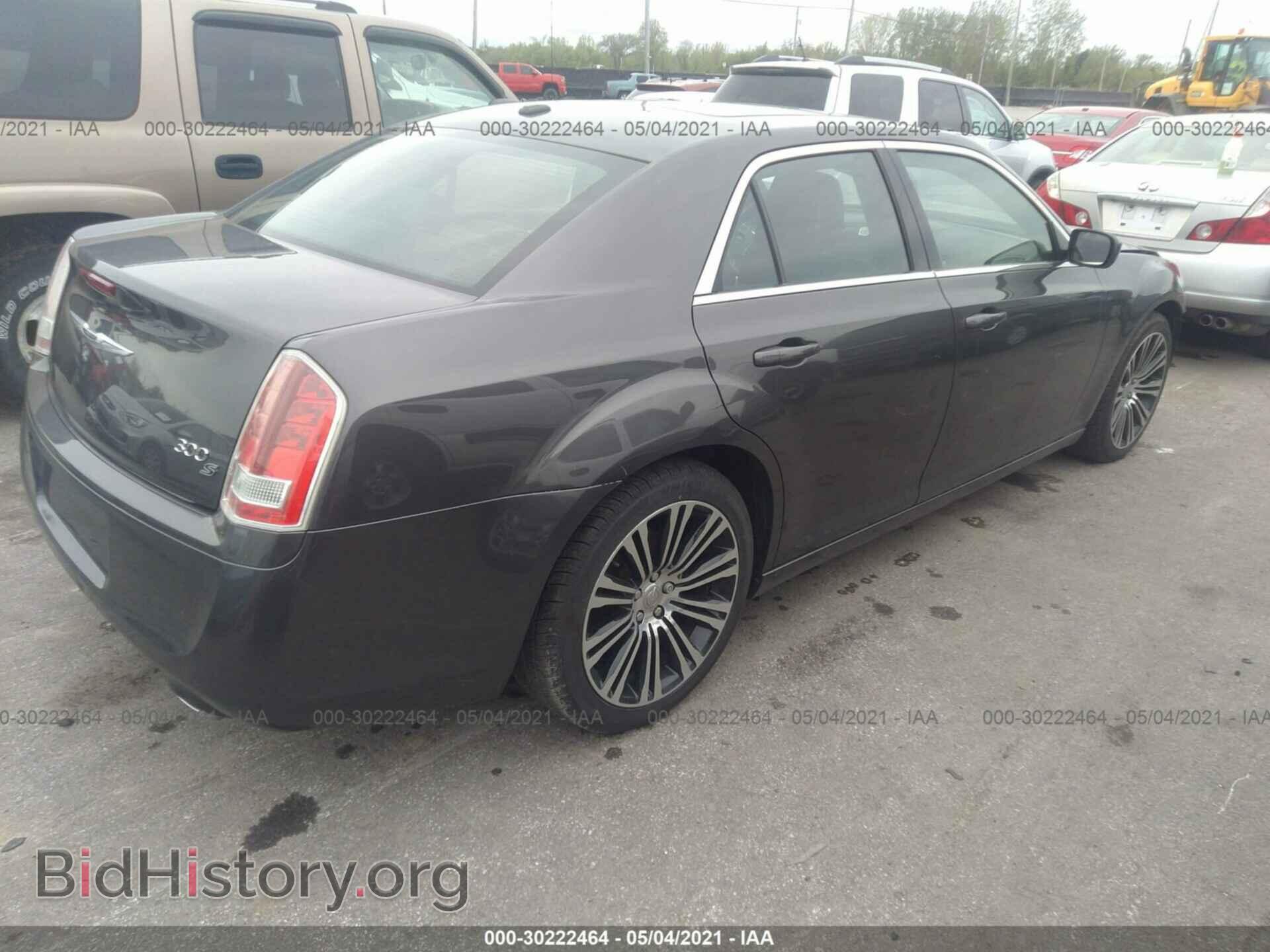 2013 CHRYSLER 300 - VIN: 2C3CCABT1DH630584 - Фото 4