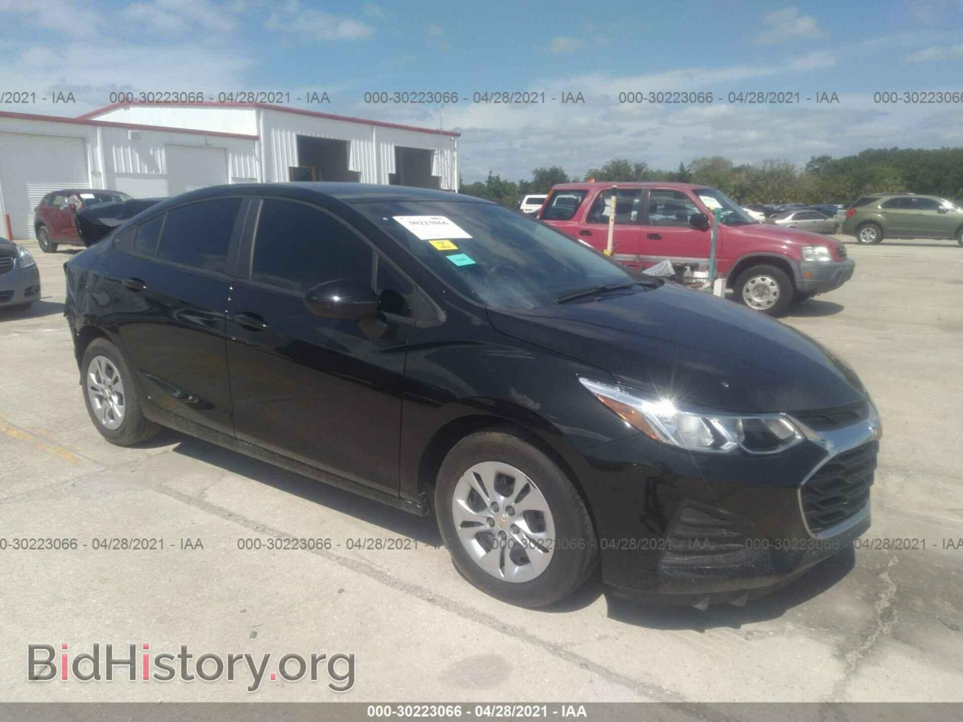Photo 1G1BC5SMXK7130982 - CHEVROLET CRUZE 2019