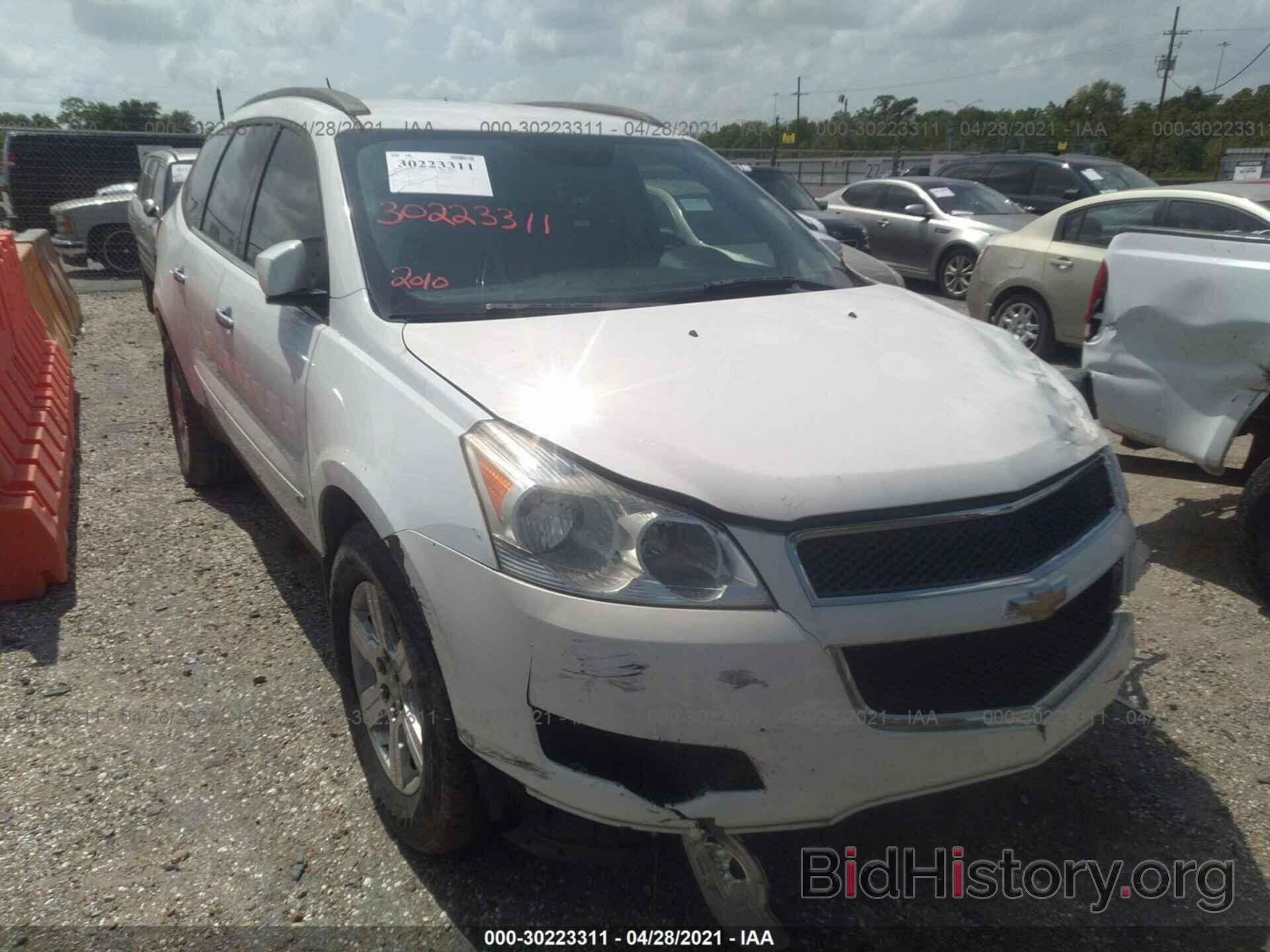 Photo 1GNLVFED7AS149581 - CHEVROLET TRAVERSE 2010